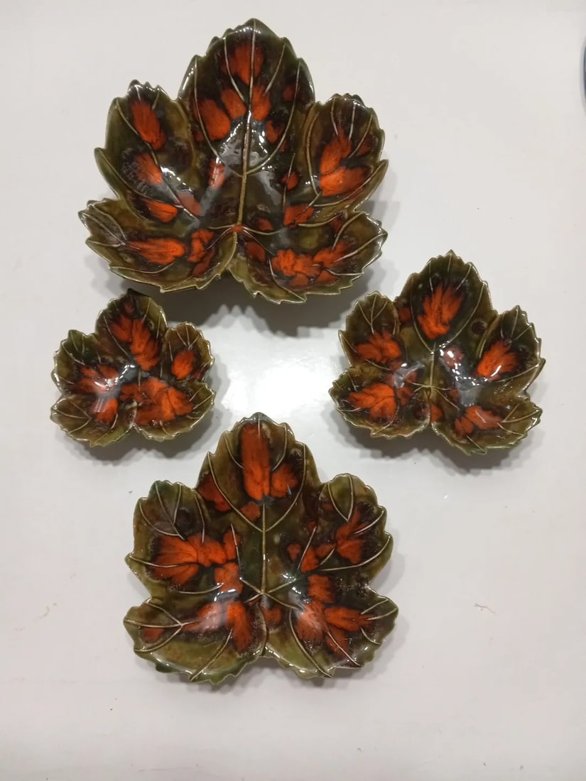 Vintage 1975 Hand Painted Glazed Fall Leaves Nesting Serving Dishes- Set of 4 - 6