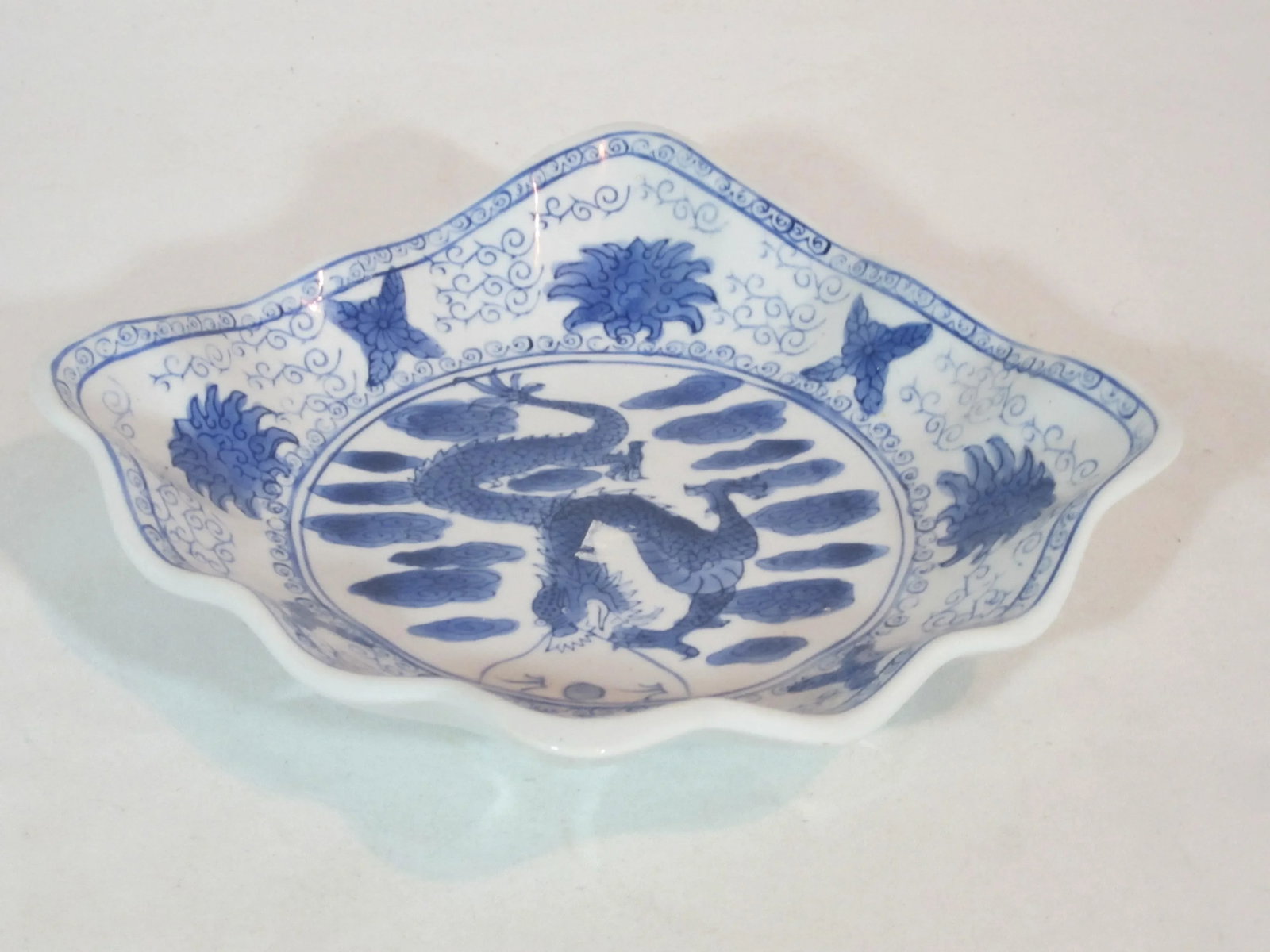 1990s Asian Porcelain Dragon Bowl - 3