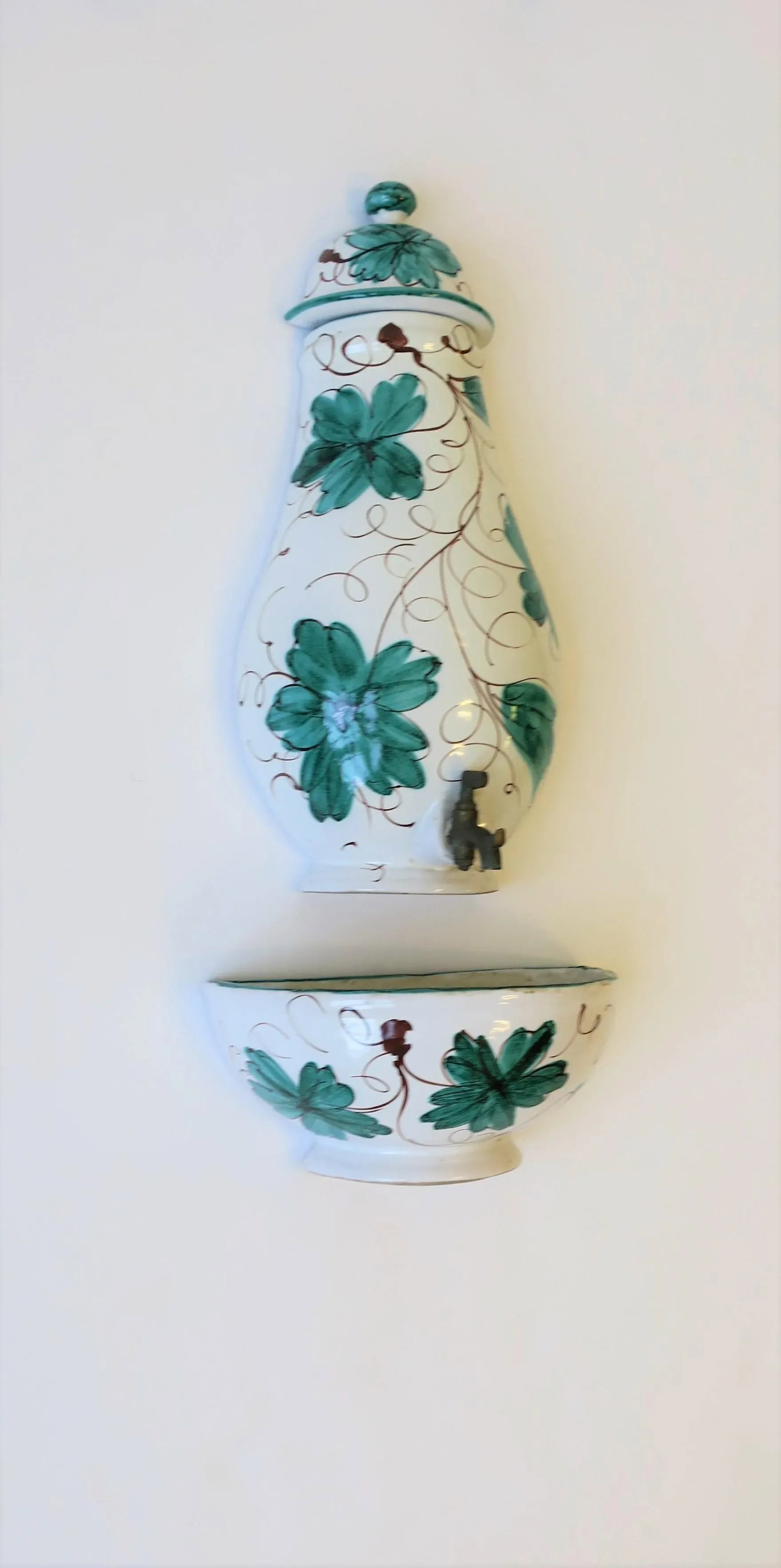 Italian Terracotta Ceramic Wall Fountain - 8