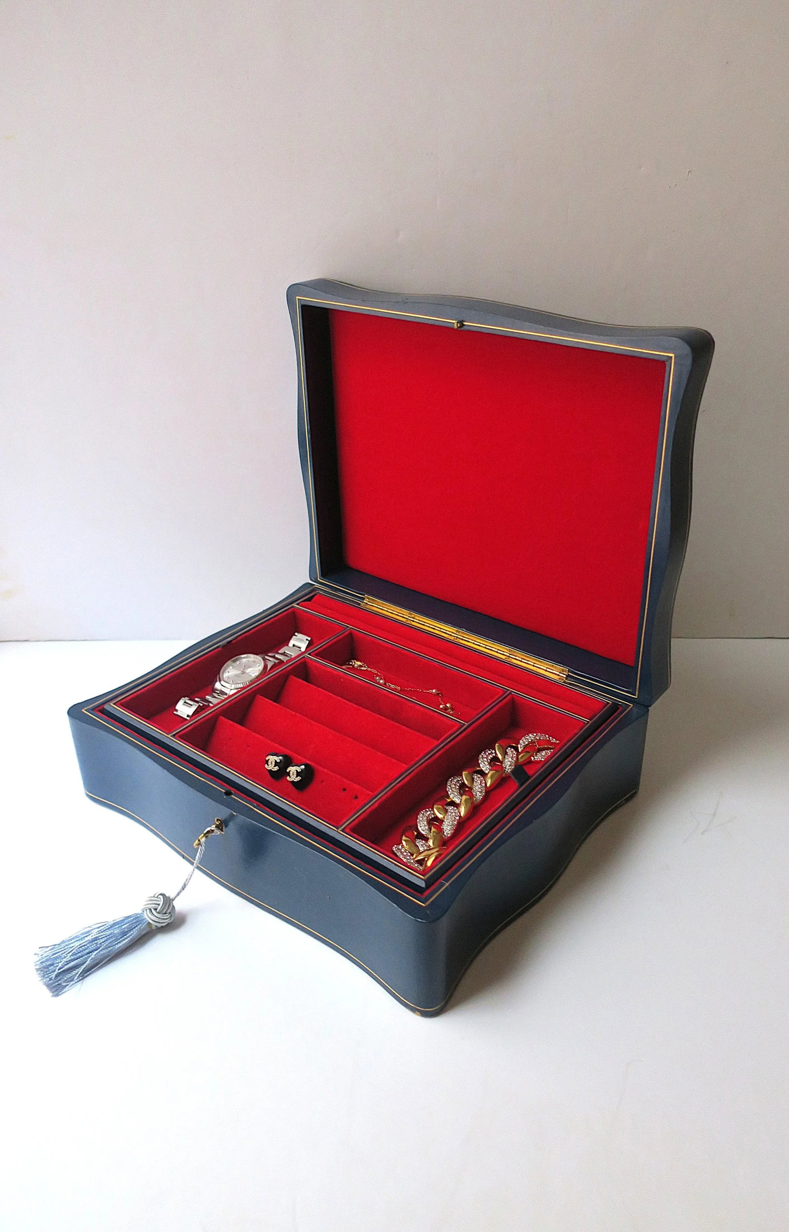 Italian Leather Jewelry Box With Tray, Large - 7