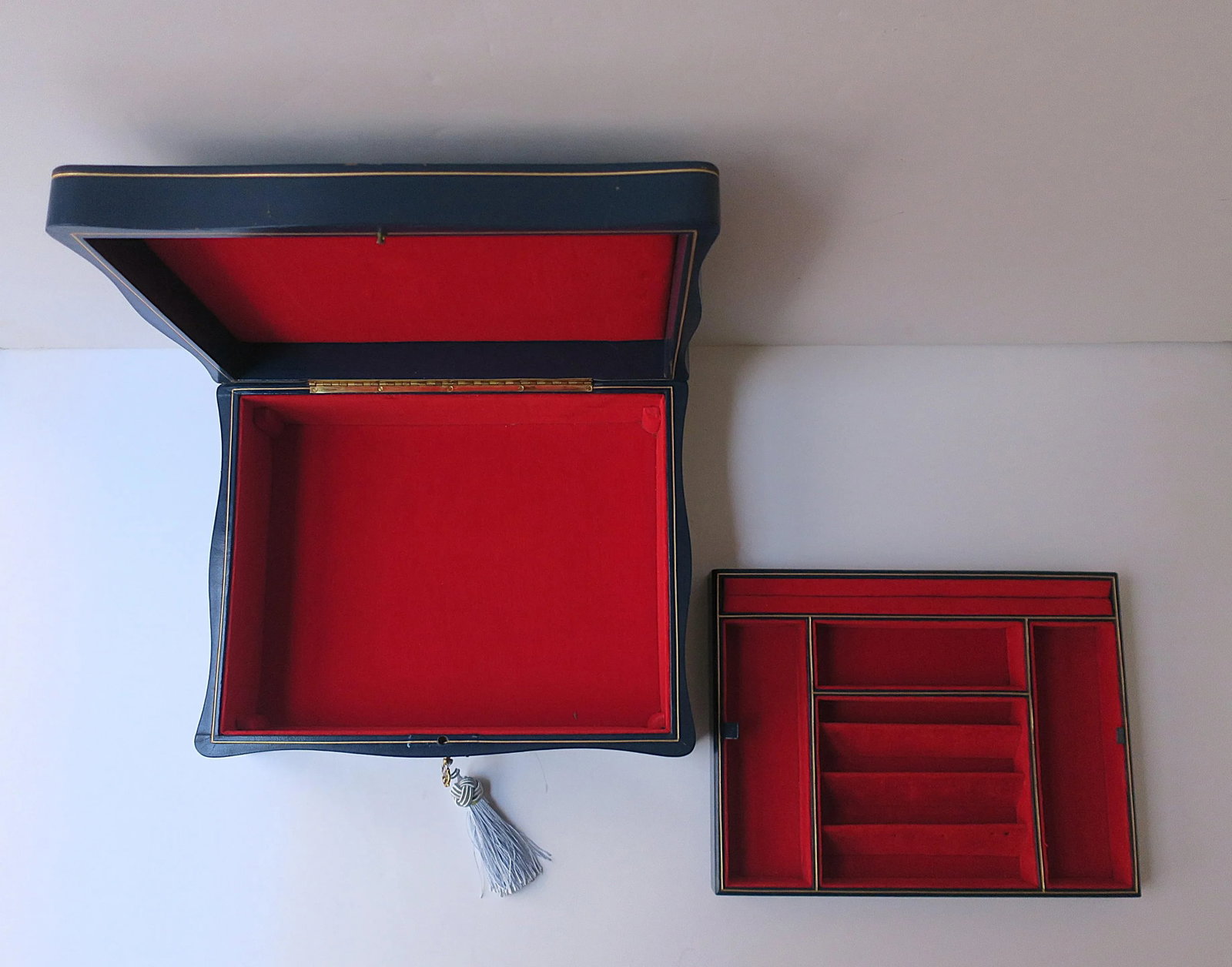 Italian Leather Jewelry Box With Tray, Large - 8