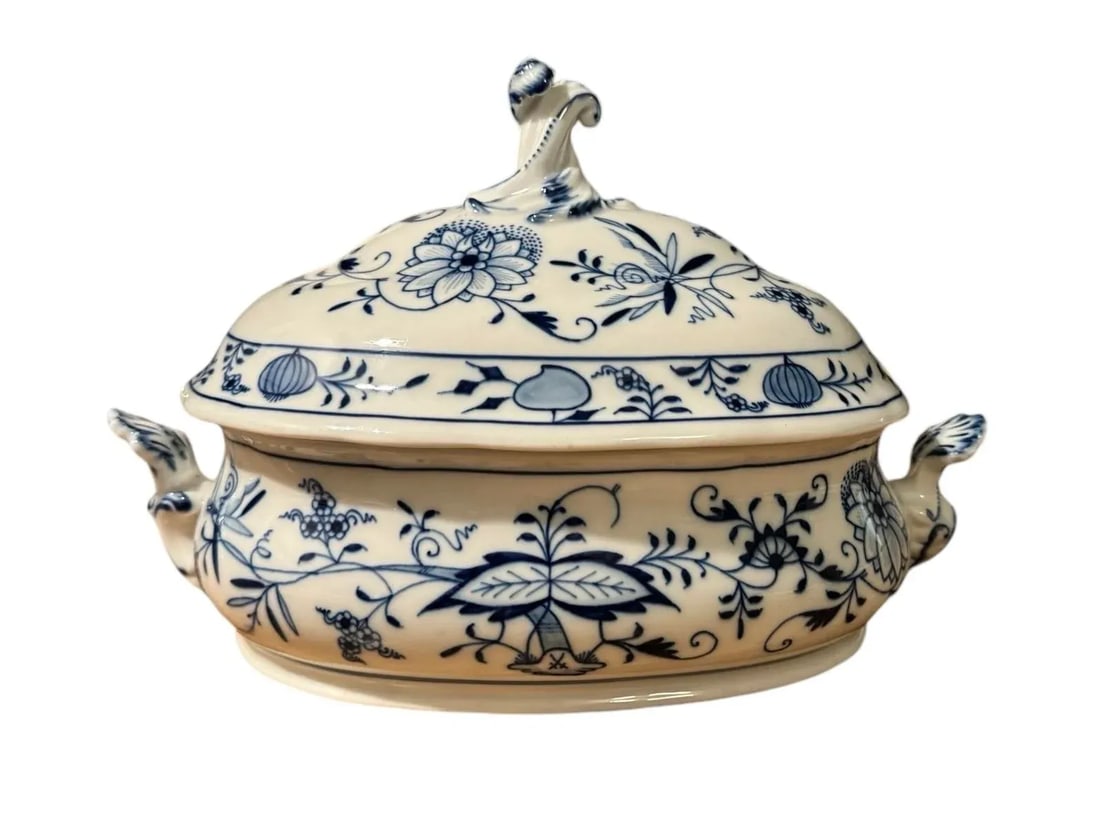 Antique Meissen Blue Onion Soup Tureen - 12