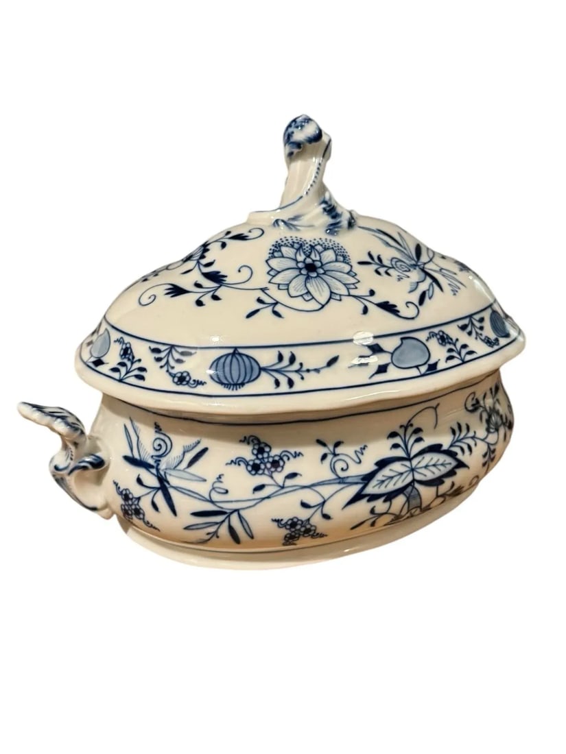 Antique Meissen Blue Onion Soup Tureen - 2