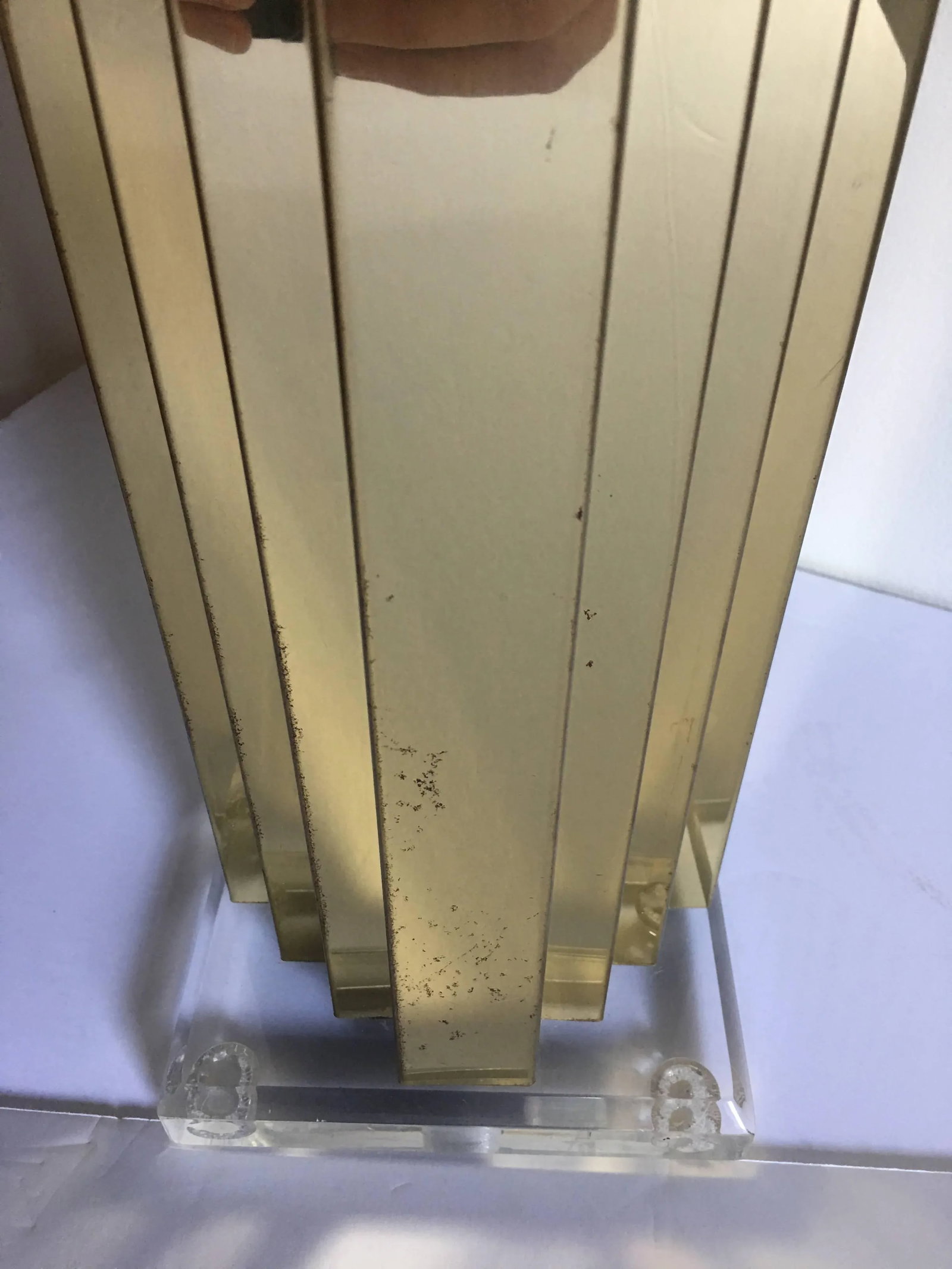 Skyscraper Brass and Lucite Table Lamp - 7