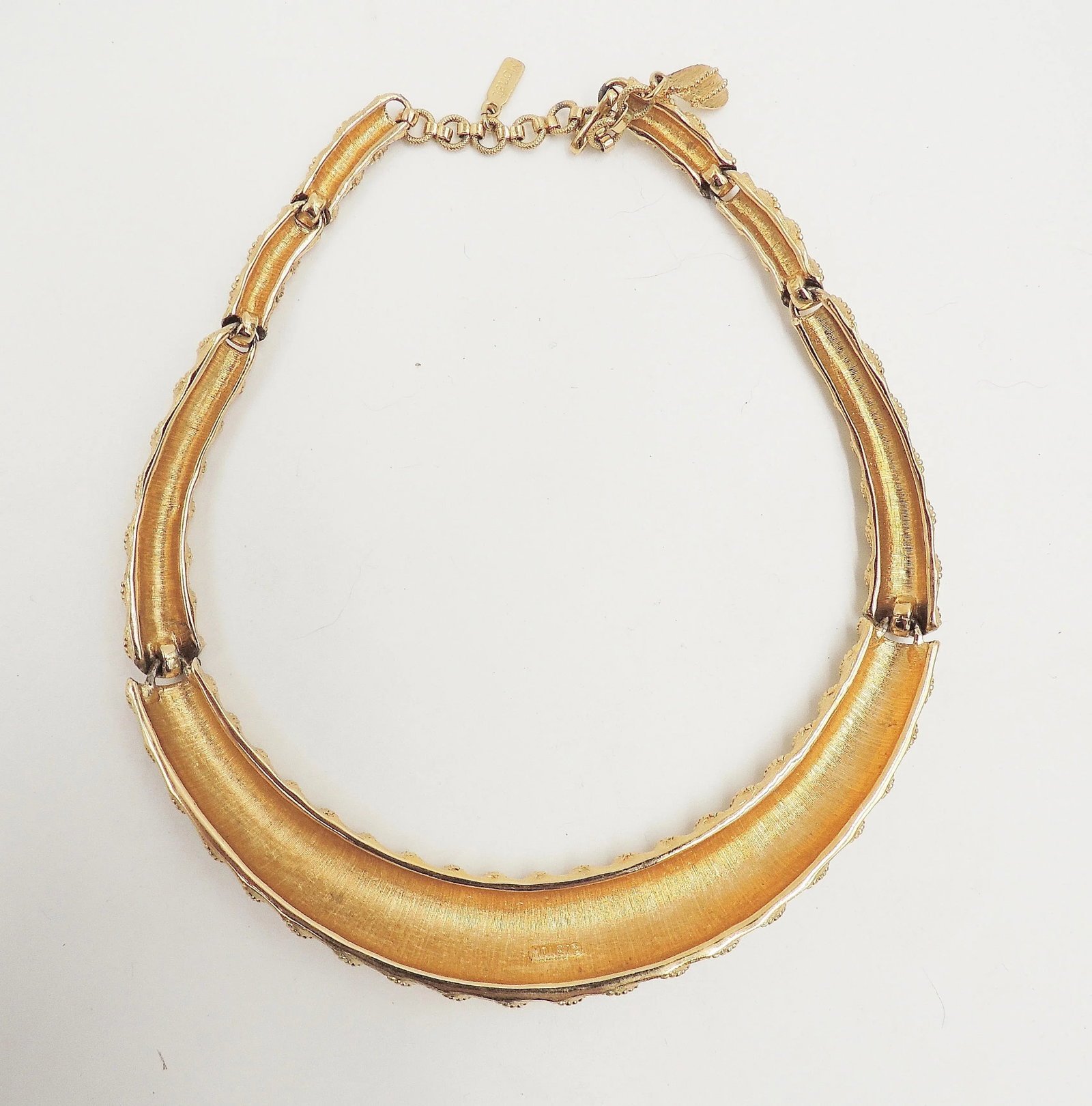 Vintage 1960s Signed Monet Goldtone Collar Necklace - 10