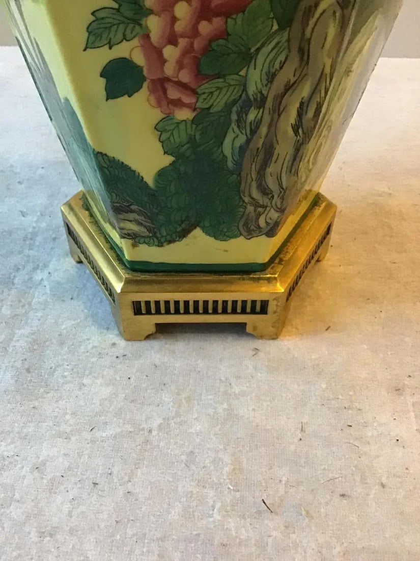 1960s Hand Painted Ceramic Peacock Table Lamps On Brass Bases - A Pair - 9