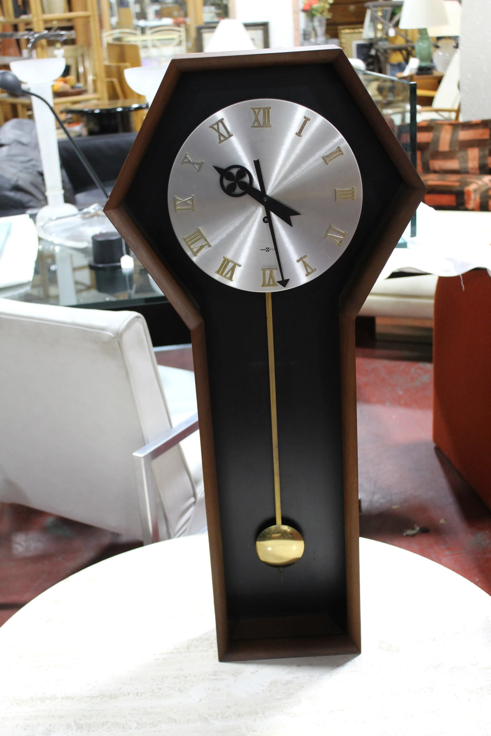 1970 Arthur Umanoff for Howard Miller Pendulum Coffin Clock #557 - 4