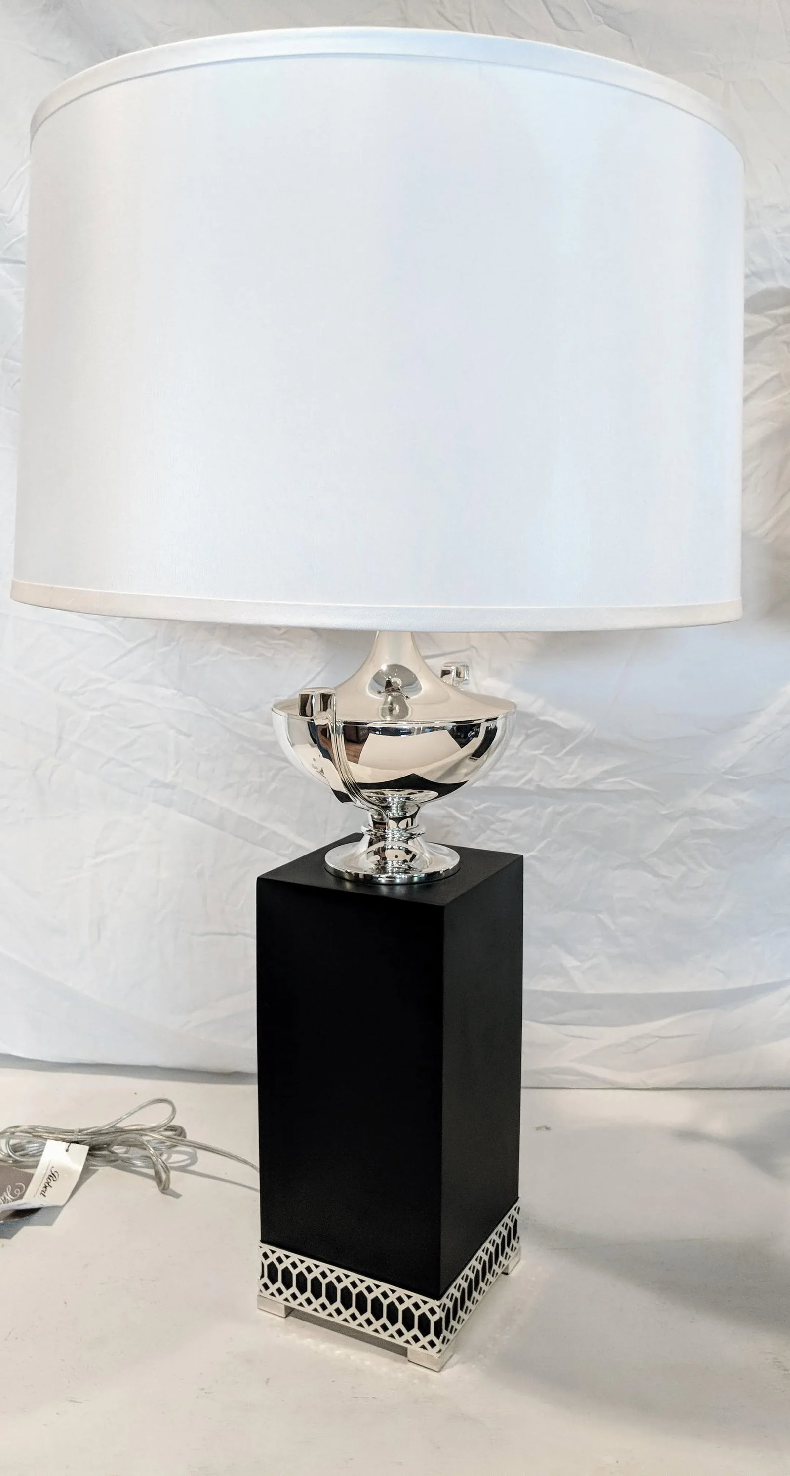 Regency Estate Robert Abbey Williamsburg Tucker Chrome and Ebony Wood Lamps - a Pair (2) - 5