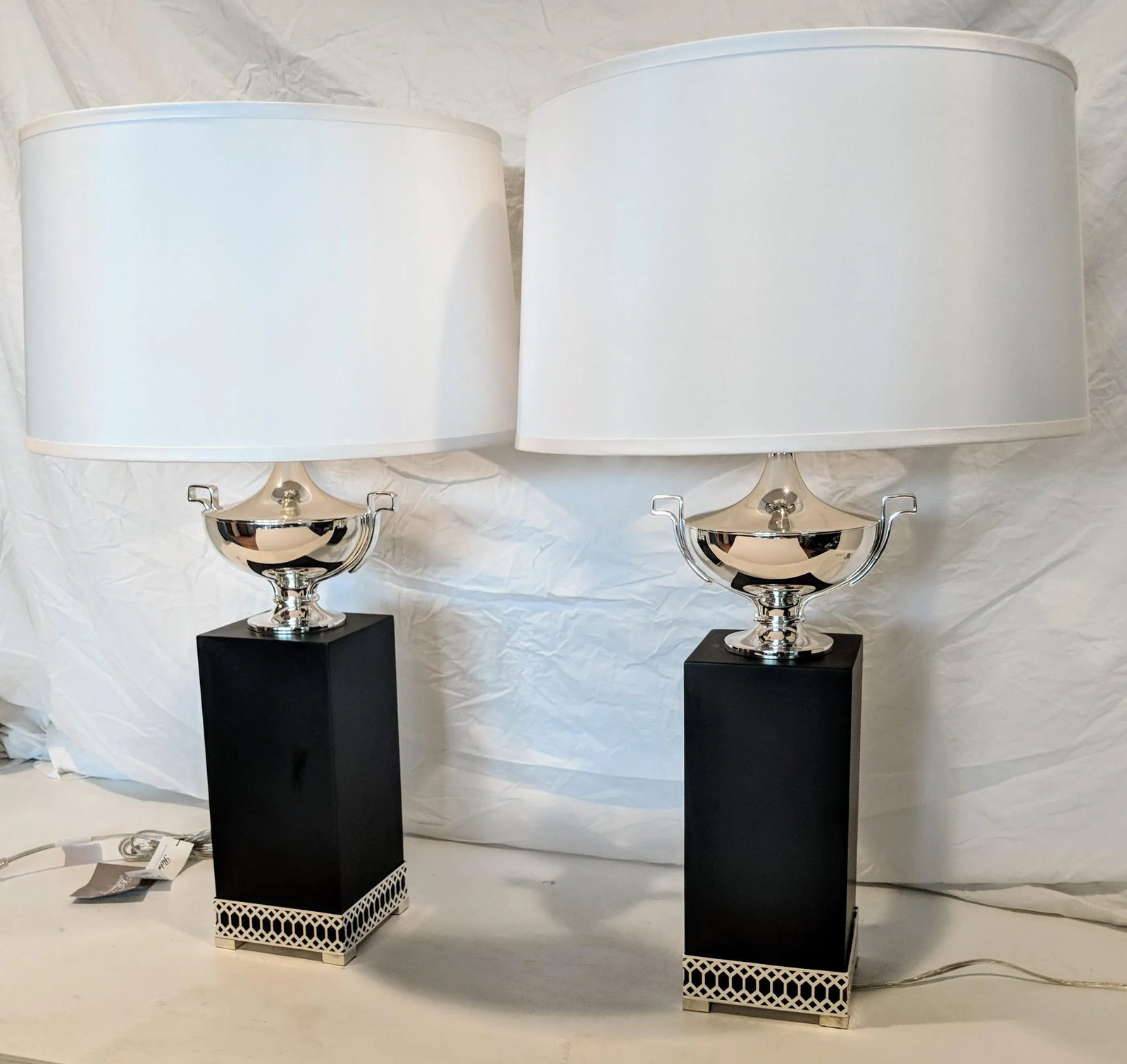 Regency Estate Robert Abbey Williamsburg Tucker Chrome and Ebony Wood Lamps - a Pair (2) - 8