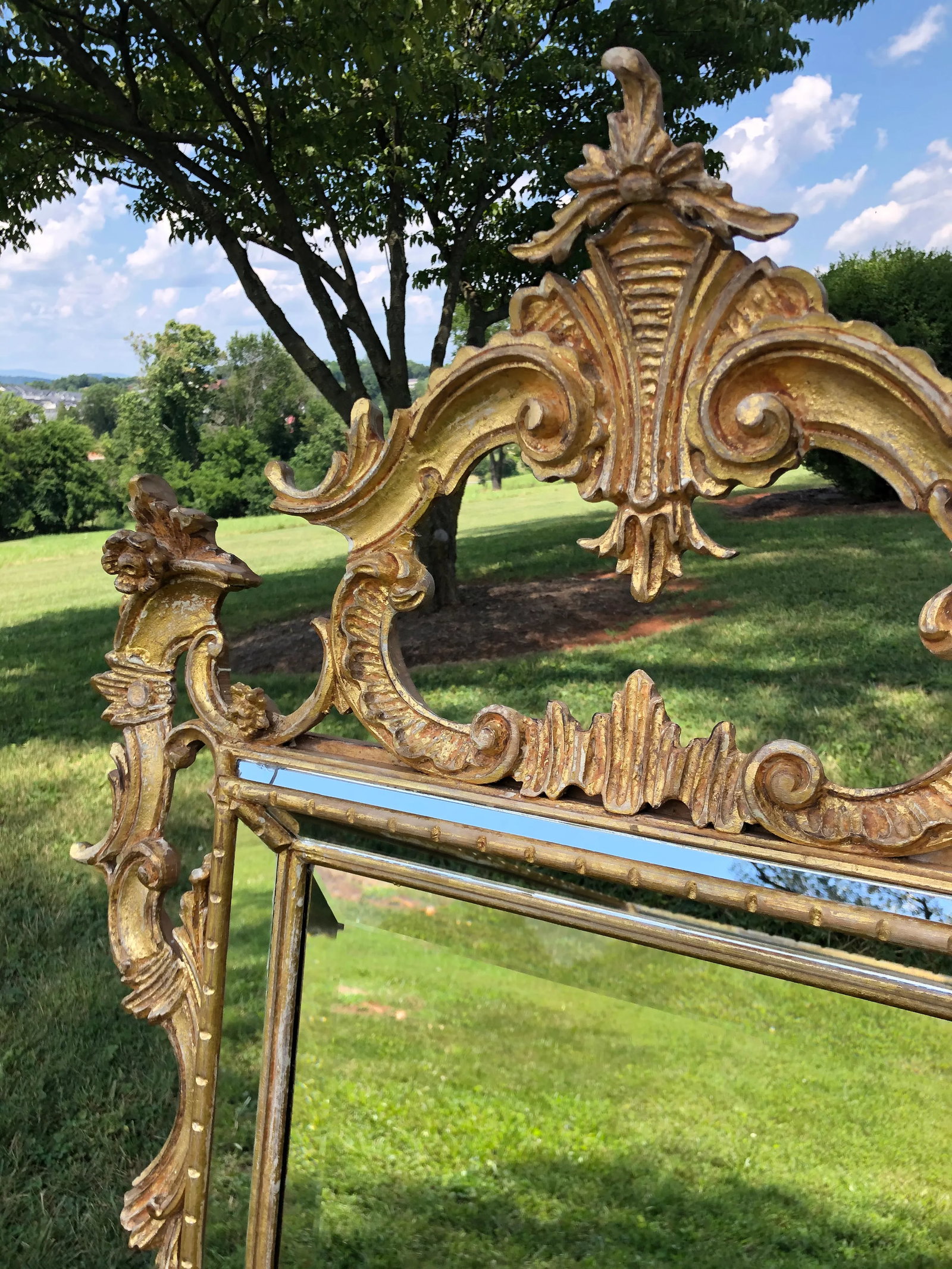 1970s Italian Rococo Rectangular Gilt Mirror by La Barge - 3
