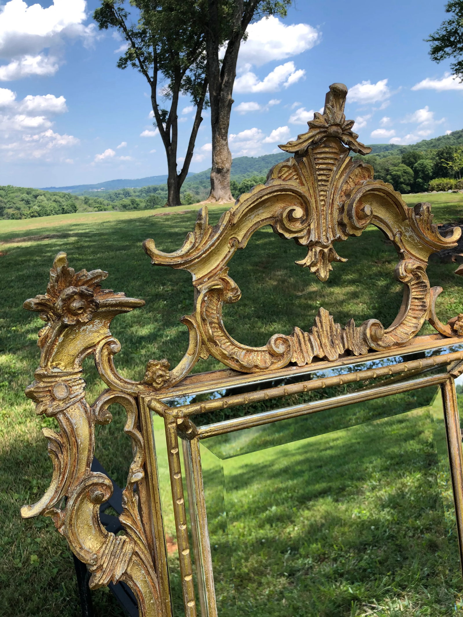 1970s Italian Rococo Rectangular Gilt Mirror by La Barge - 4