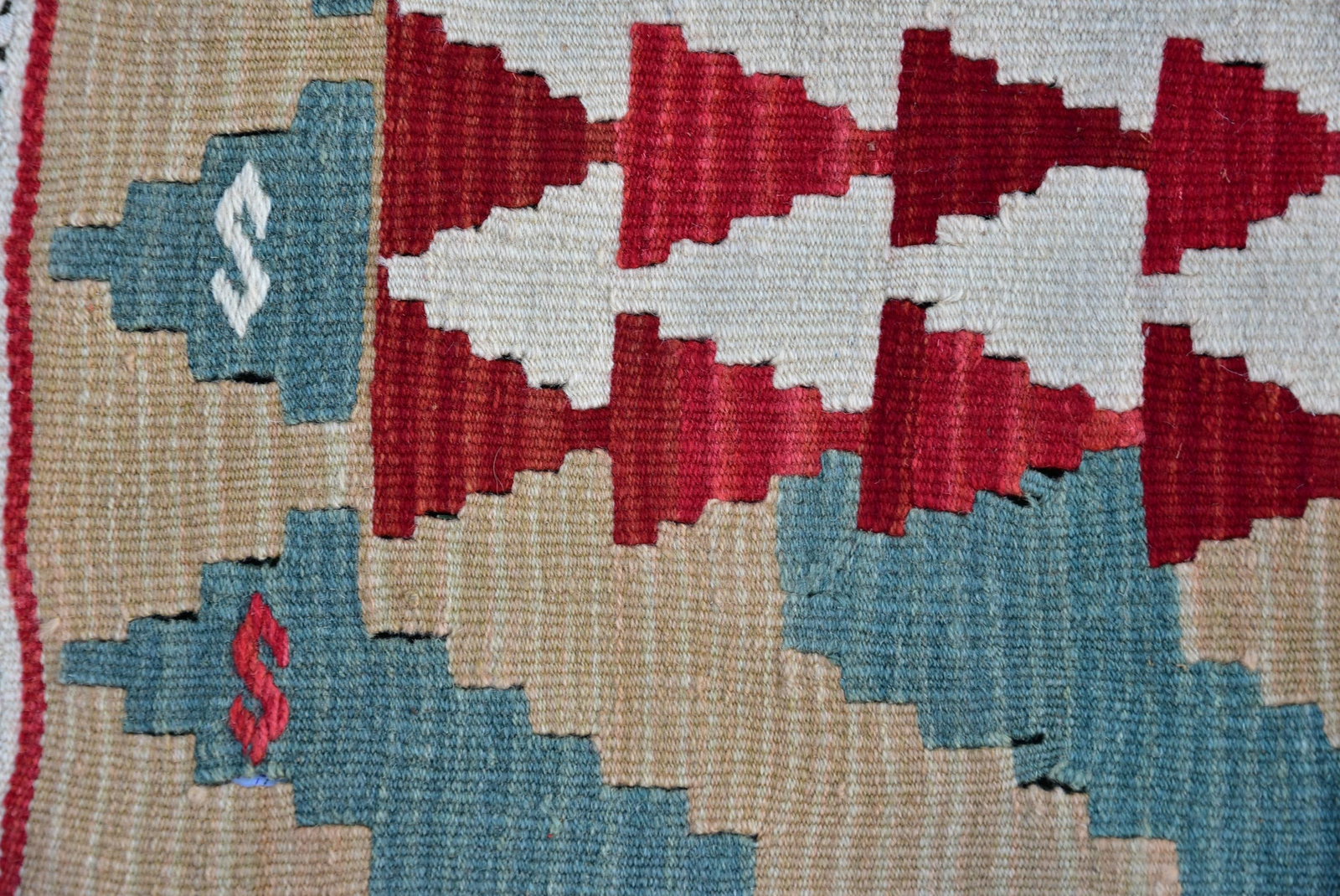 Mid 20th Century Vintage Baby Blue Floral Design Turkish Kilim Rug - 9