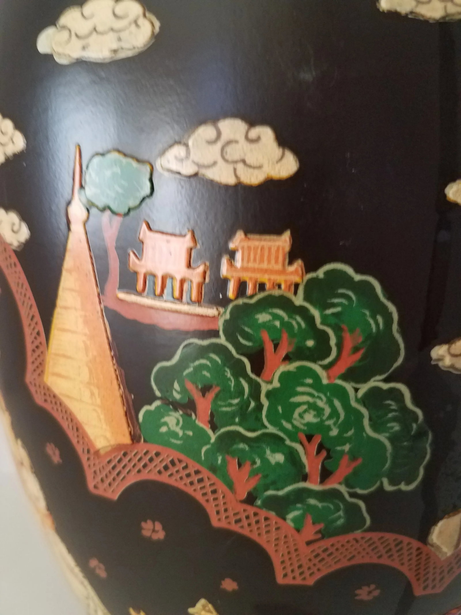 Vintage Chinoiserie Metal Hand Painted Black Lacquer Jardiniere - 4