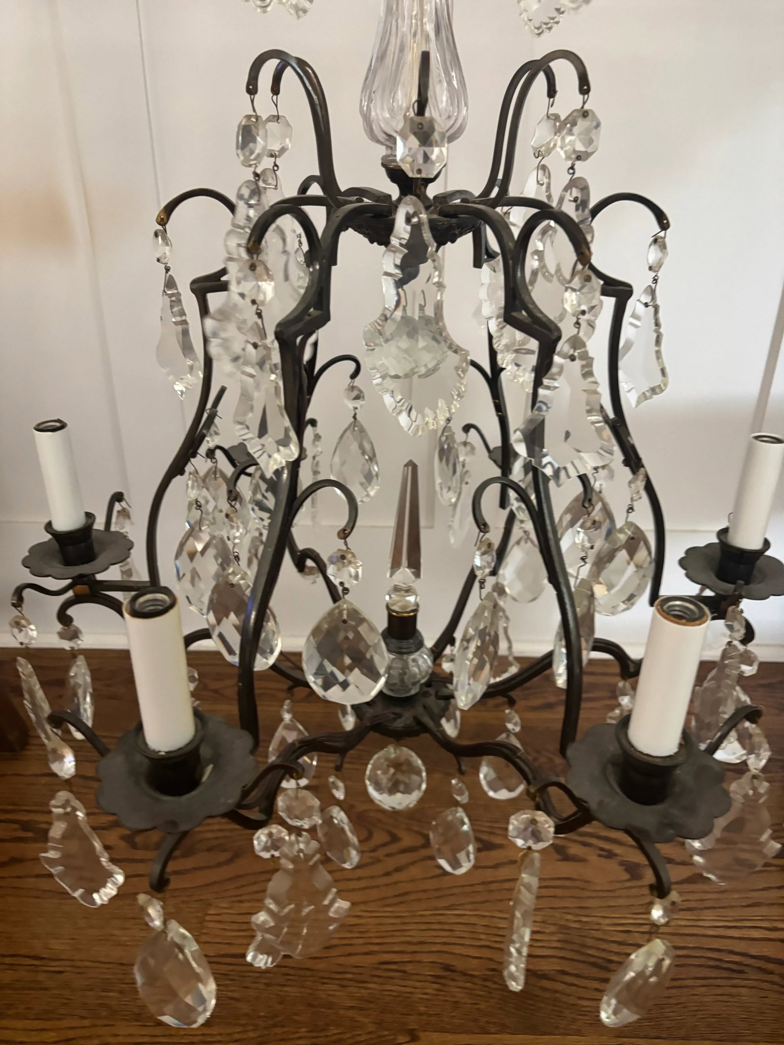 Early 20th Century French Louis XV Style Six Light Bronze or Brass Chandelier With Abundance of Cut - 11