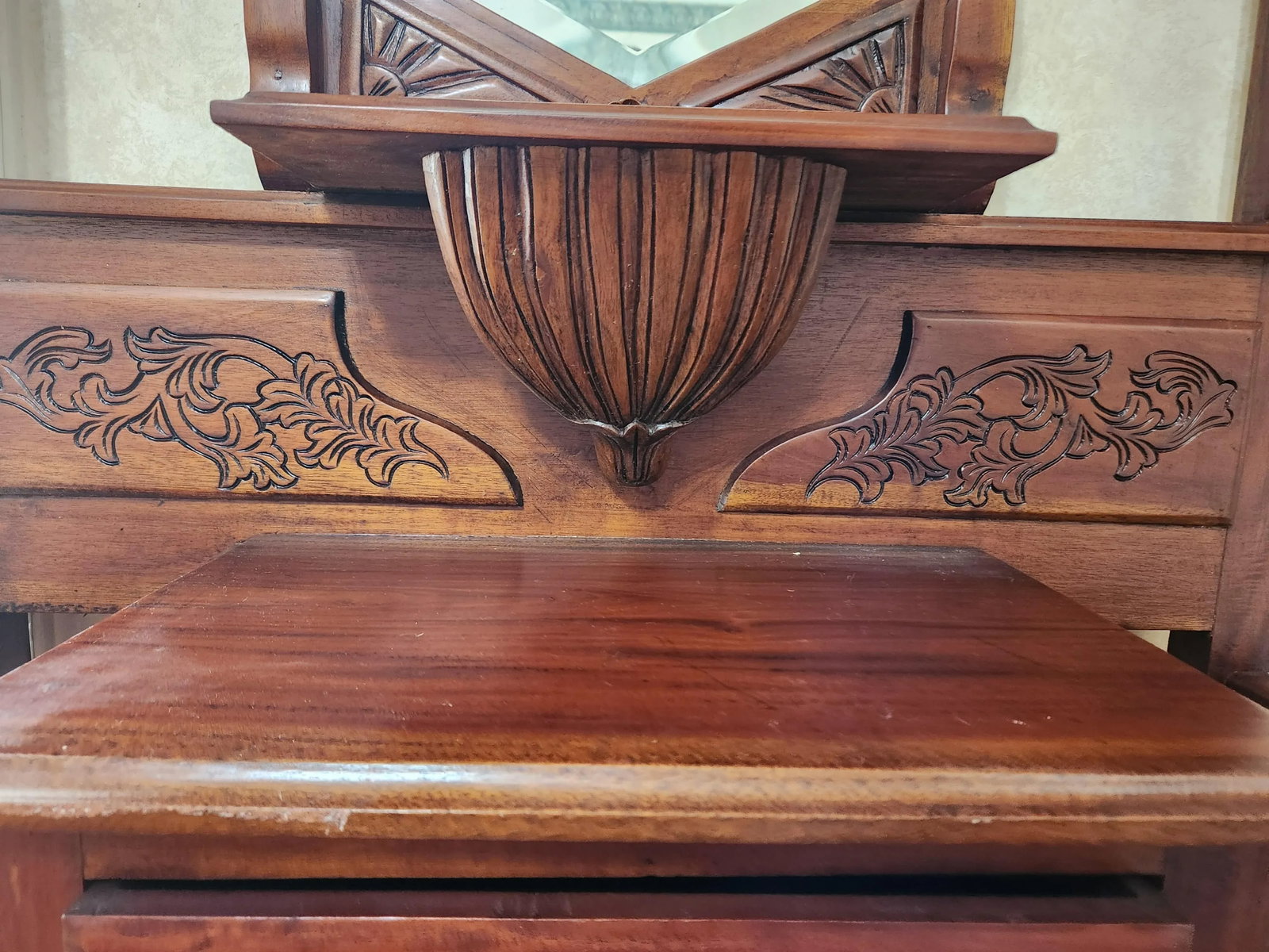Late 20th Century Victorian Style Mahogany Hall Tree With Storage - 12
