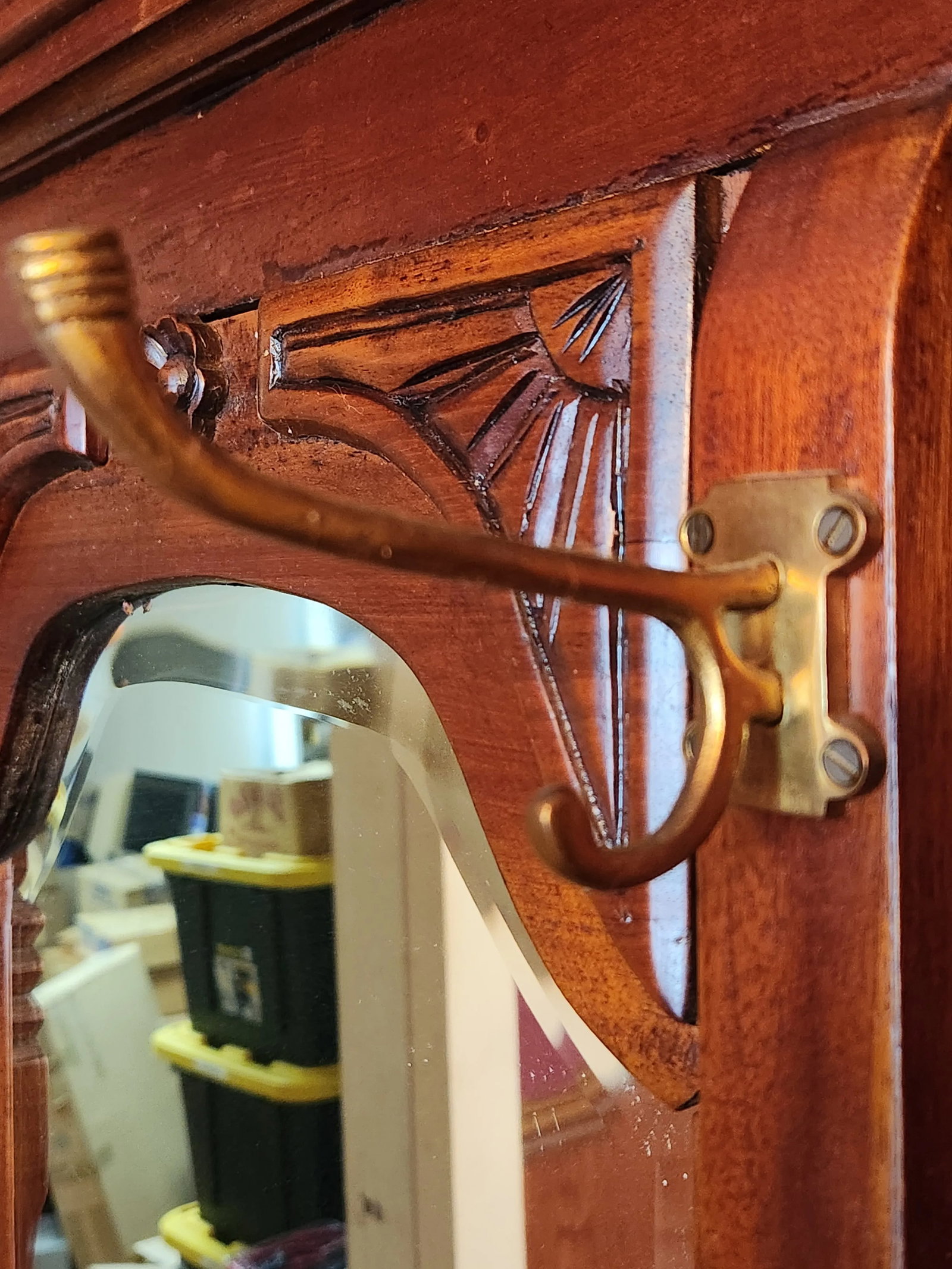 Late 20th Century Victorian Style Mahogany Hall Tree With Storage - 6