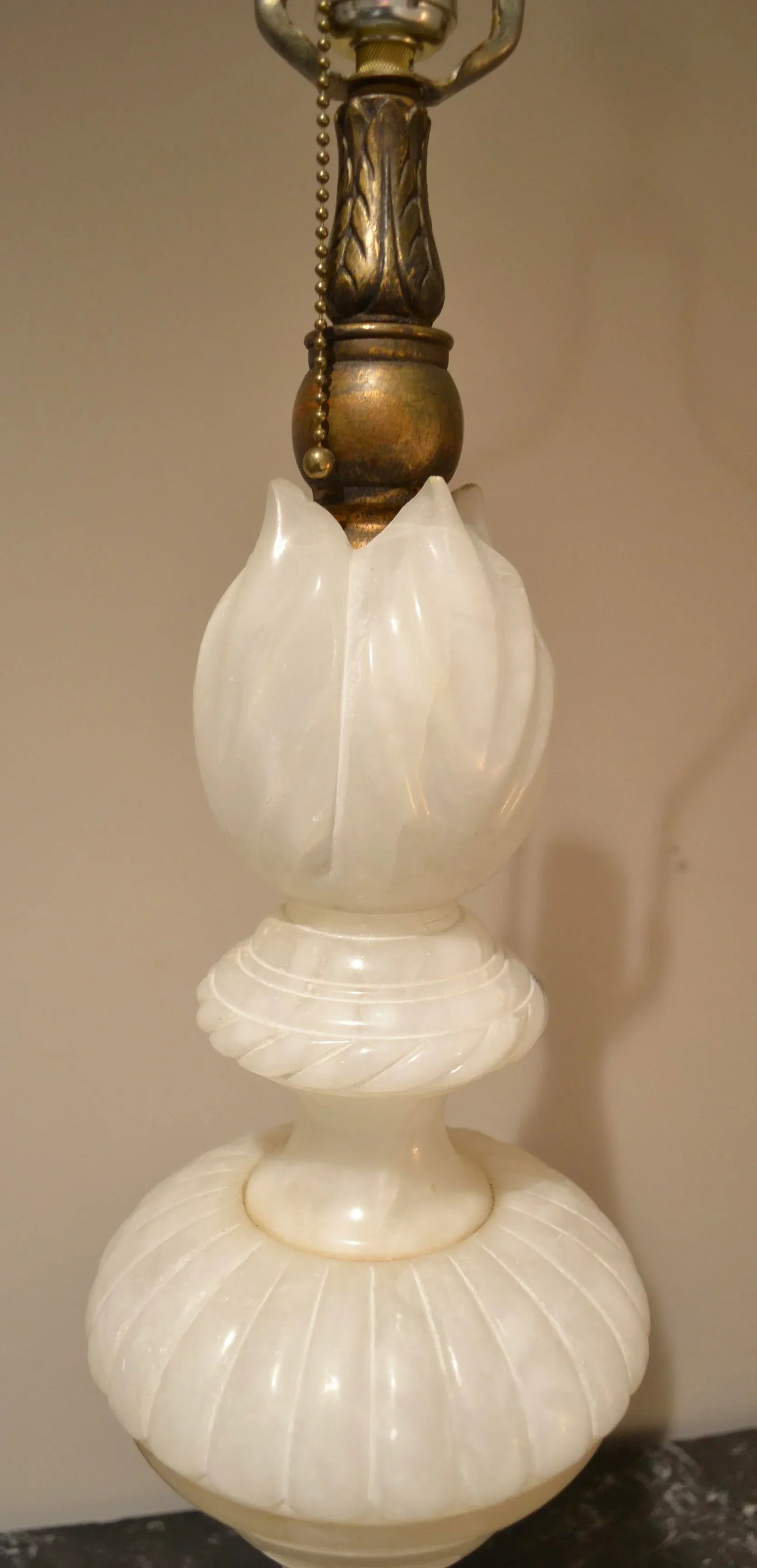 Vintage Mid-Century Italian Alabaster Lamp - 3