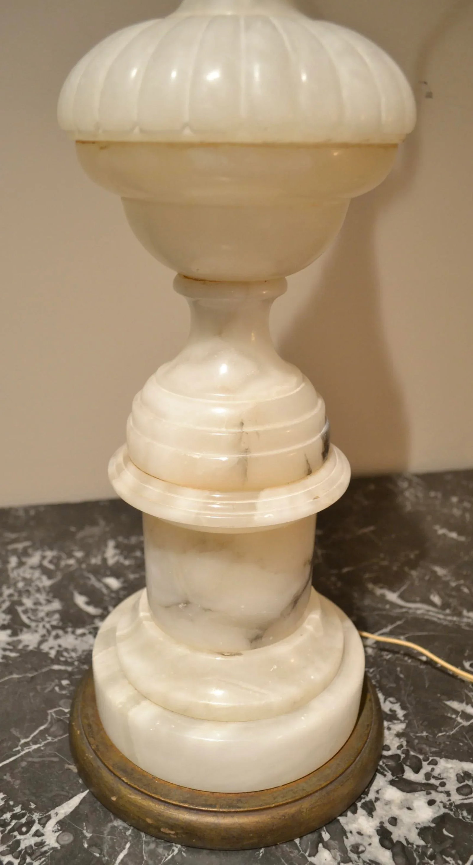 Vintage Mid-Century Italian Alabaster Lamp - 4