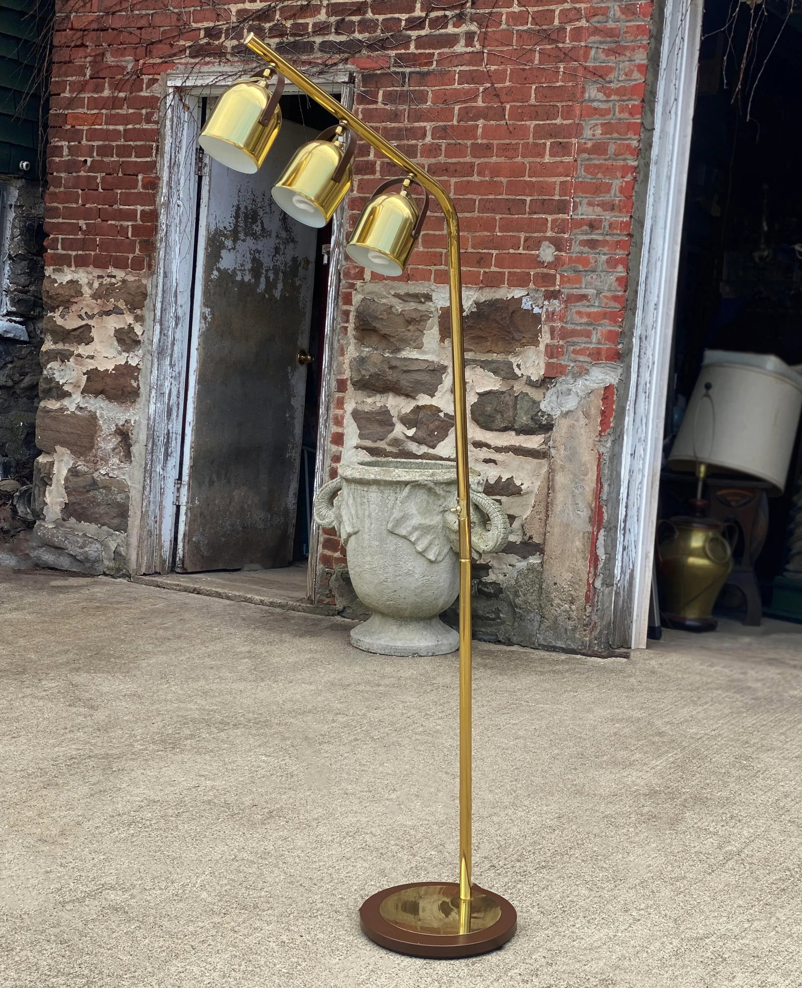 Mid-Century Atomic Space Age Brass Spotlight Arch Floor Lamp by Clover - 2