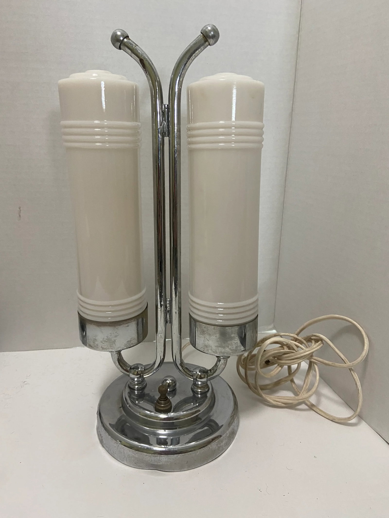 Mid 20th Century French Modernist Art Deco Table Lamp - 9