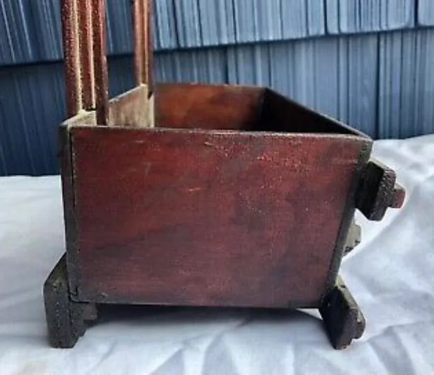 Vintage Early 20th Century Tramp Art Wall Pocket Candle Box - 4