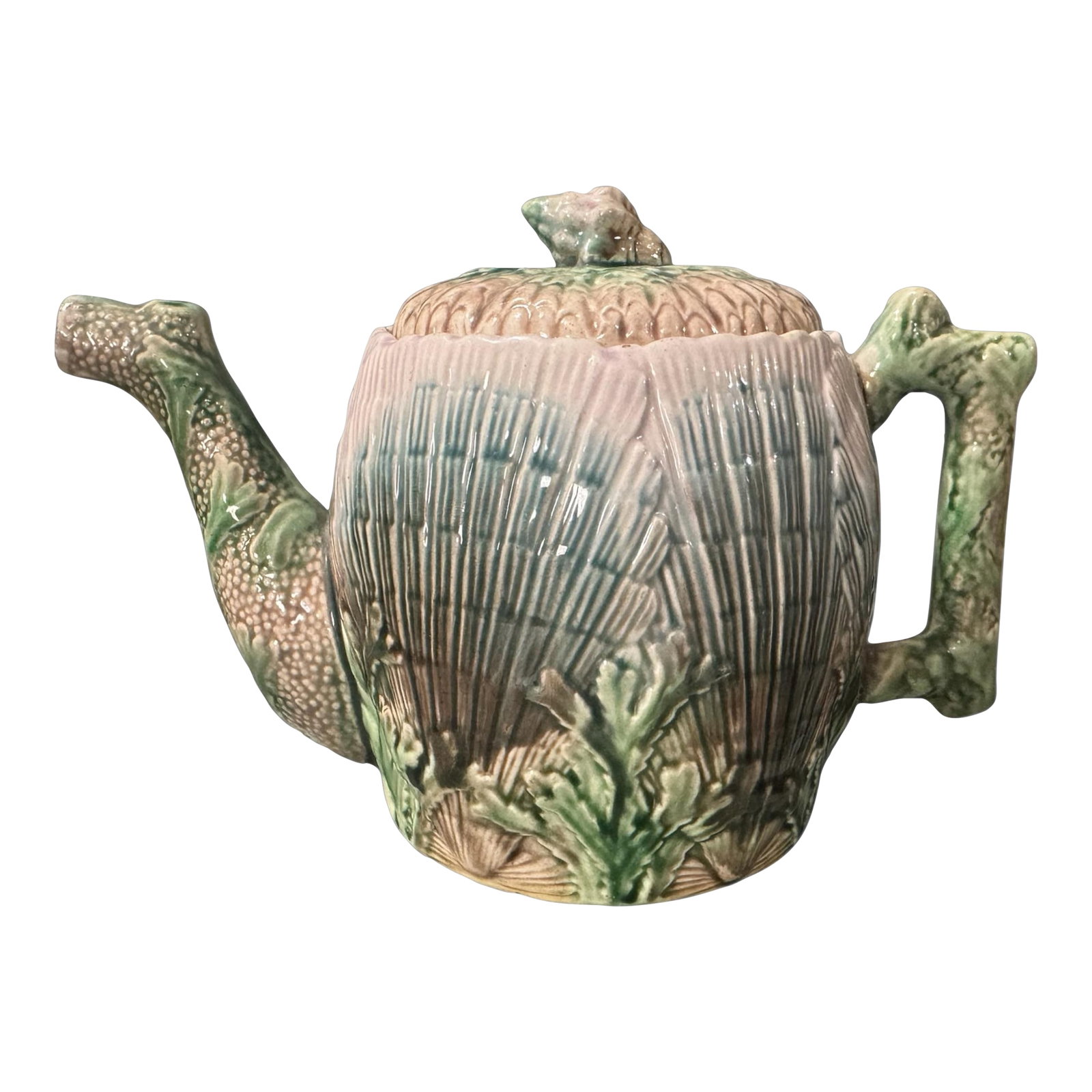 Antique Etruscan Majolica Shell & Seaweed Teapot: Antique Etruscan Majolica Shell & Seaweed Teapot In good original condition showing some typical age-appropriate wear from normal use, the handle has been re attached at some time, there is a small