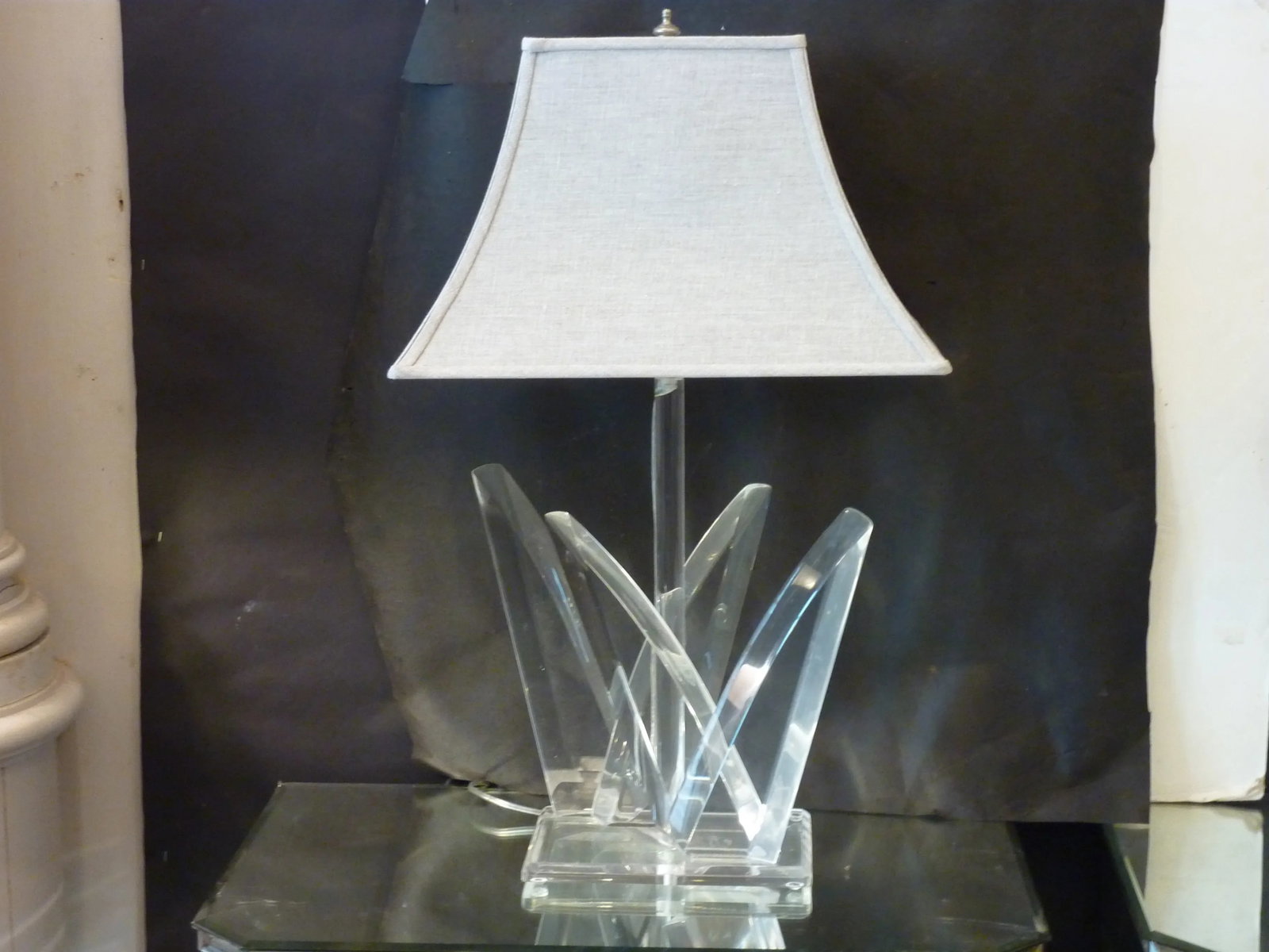 Van Teal Acrylic Lamp - 4