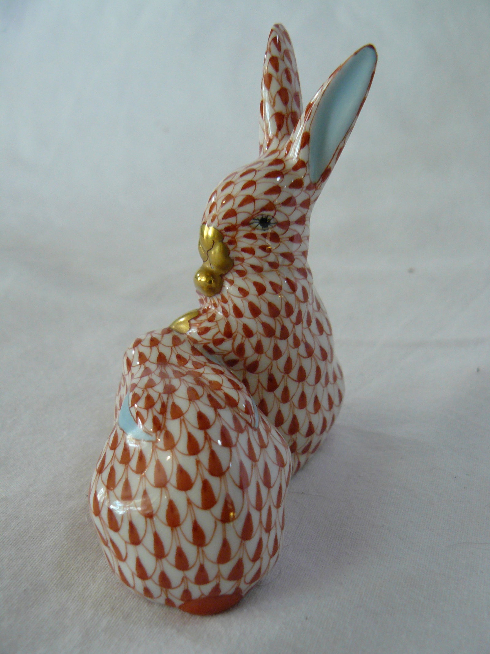 Herend Rust Fishnet Bunnies - 3