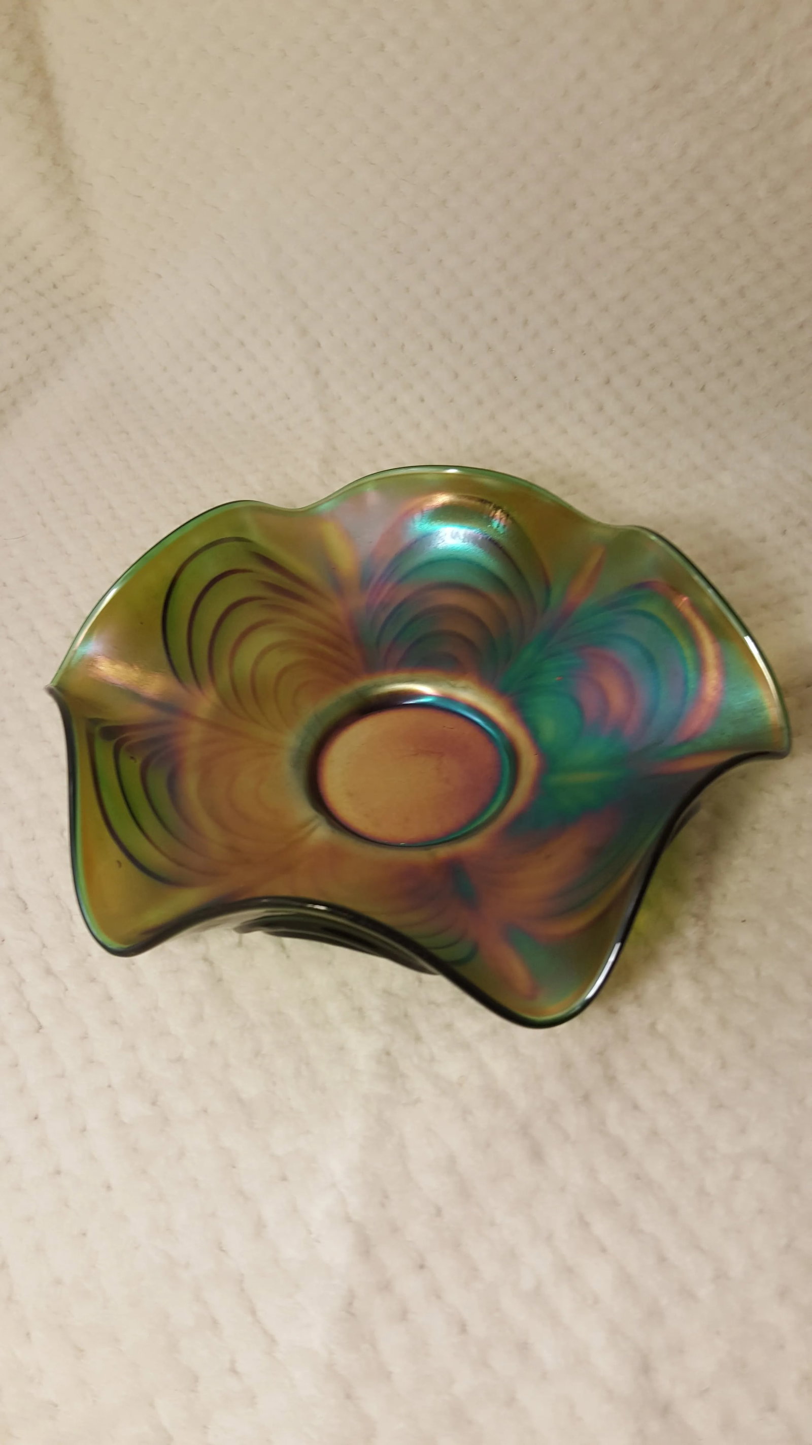 Fenton Cut Arcs Green Carnival Glass Bowl - 2