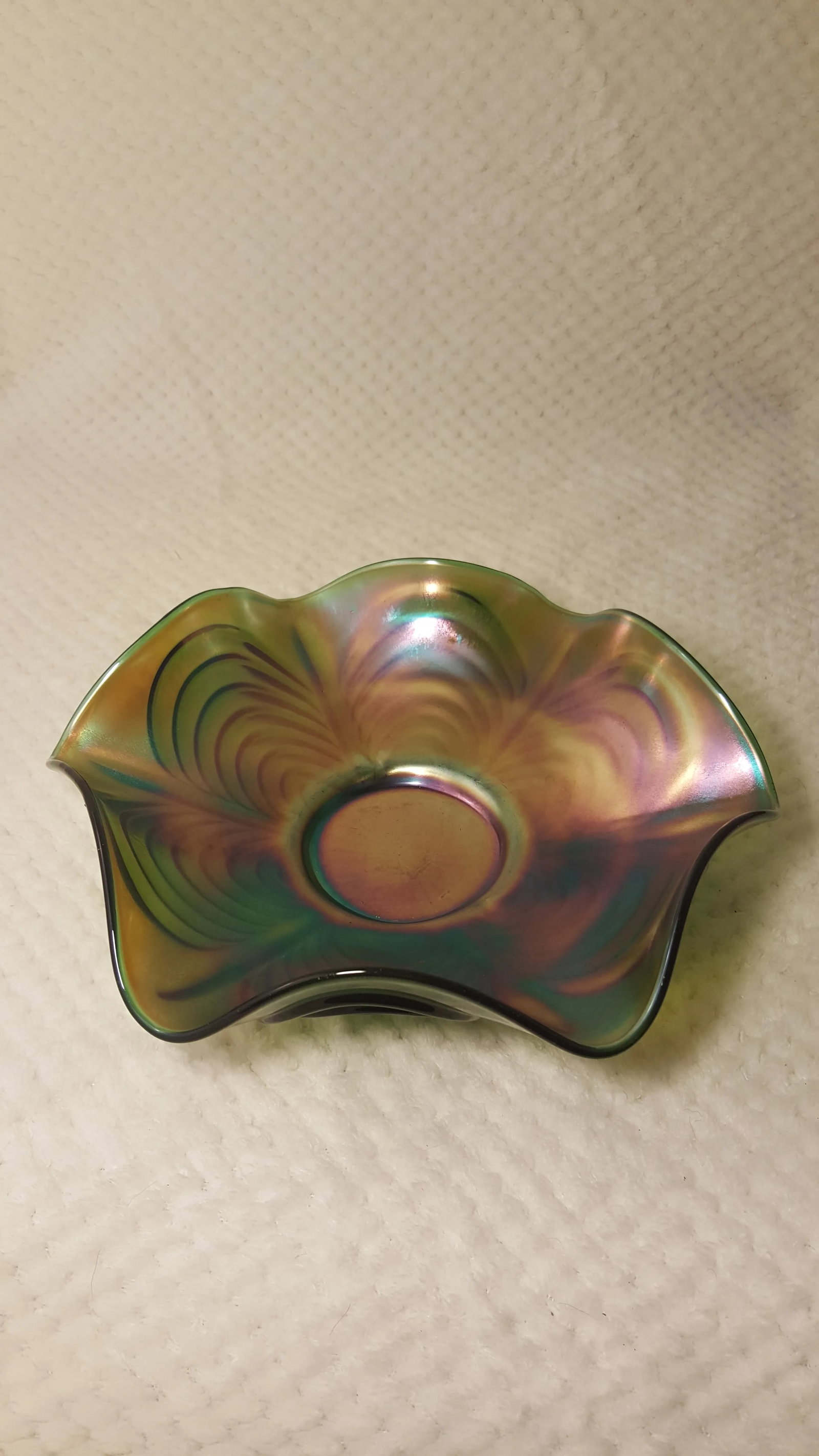Fenton Cut Arcs Green Carnival Glass Bowl - 5