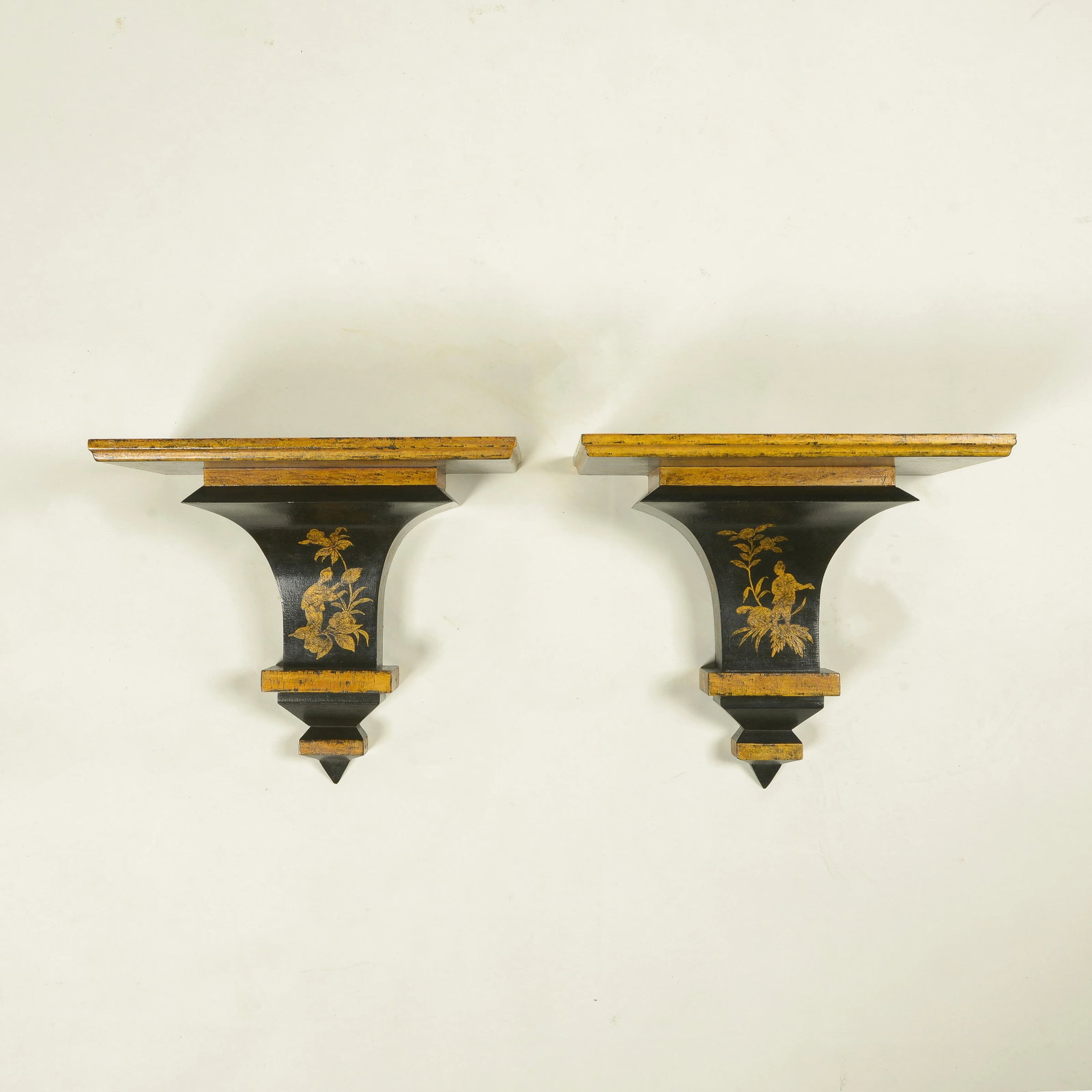 Pair of Chinoiserie Black and Gilt Brackets - 10
