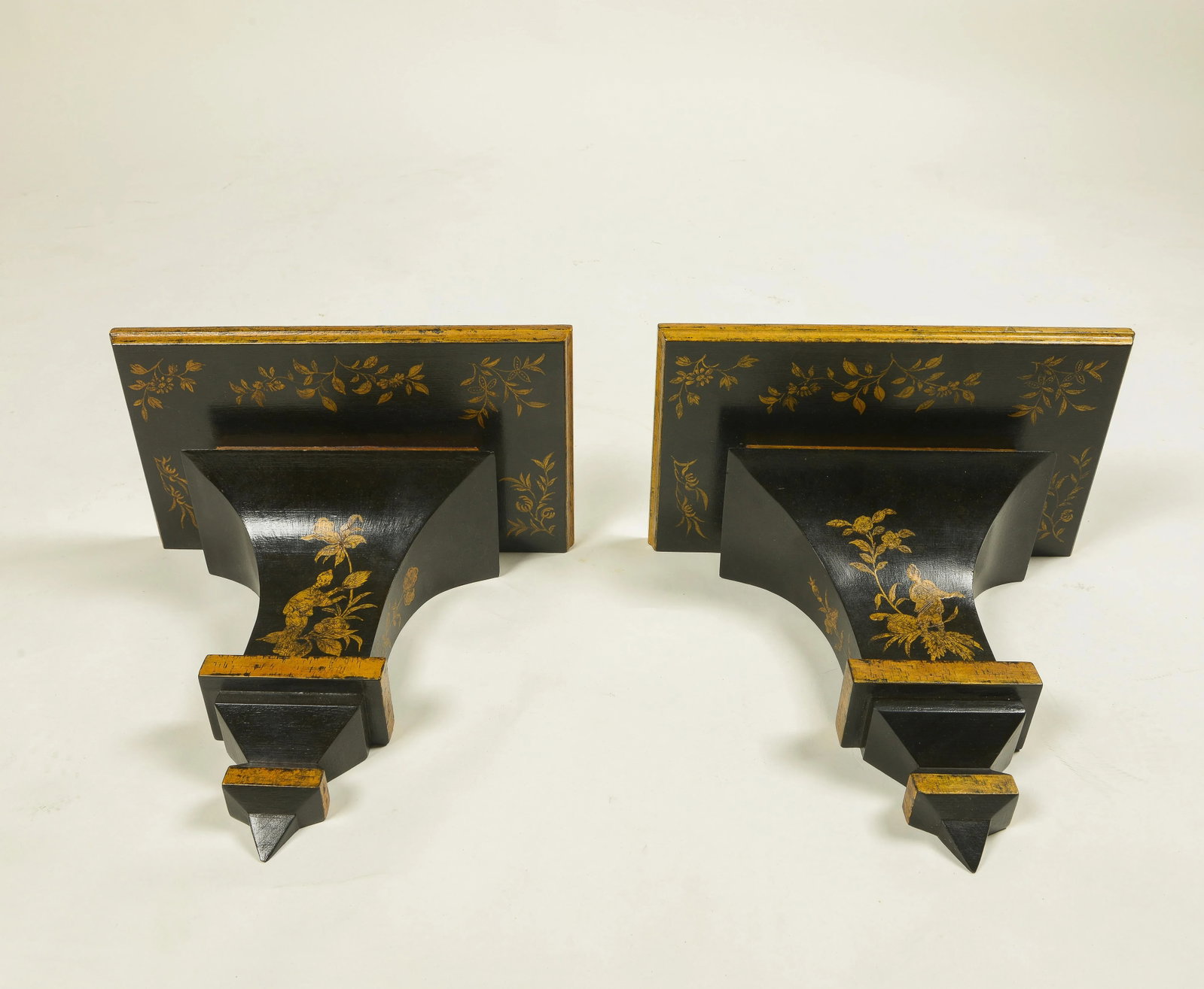 Pair of Chinoiserie Black and Gilt Brackets - 6