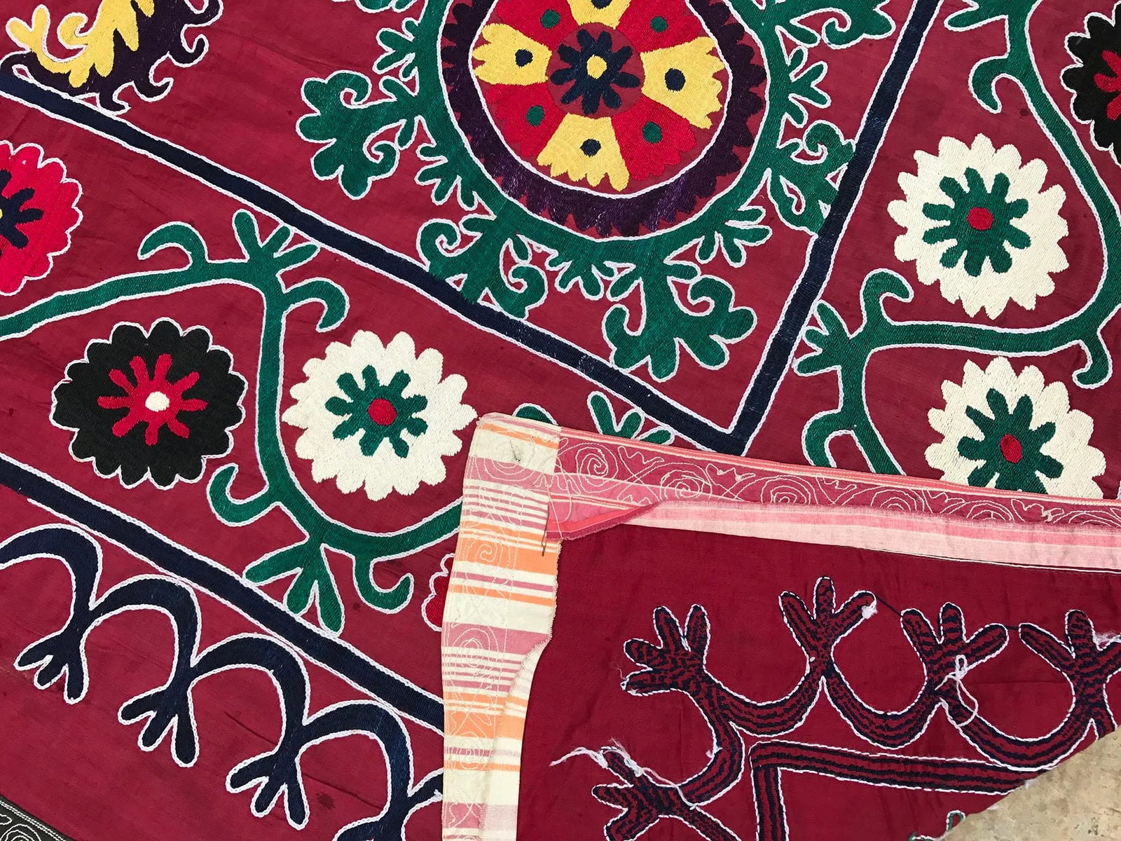 Dark Pink Vintage Suzani - 6
