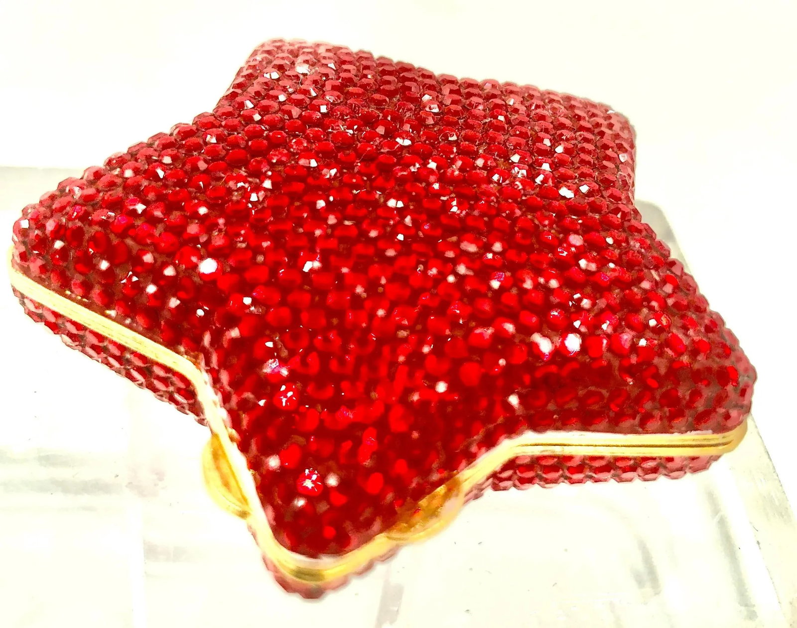 1970s Judith Leiber Red Hollywood Star Pillbox Gold Tone - 2