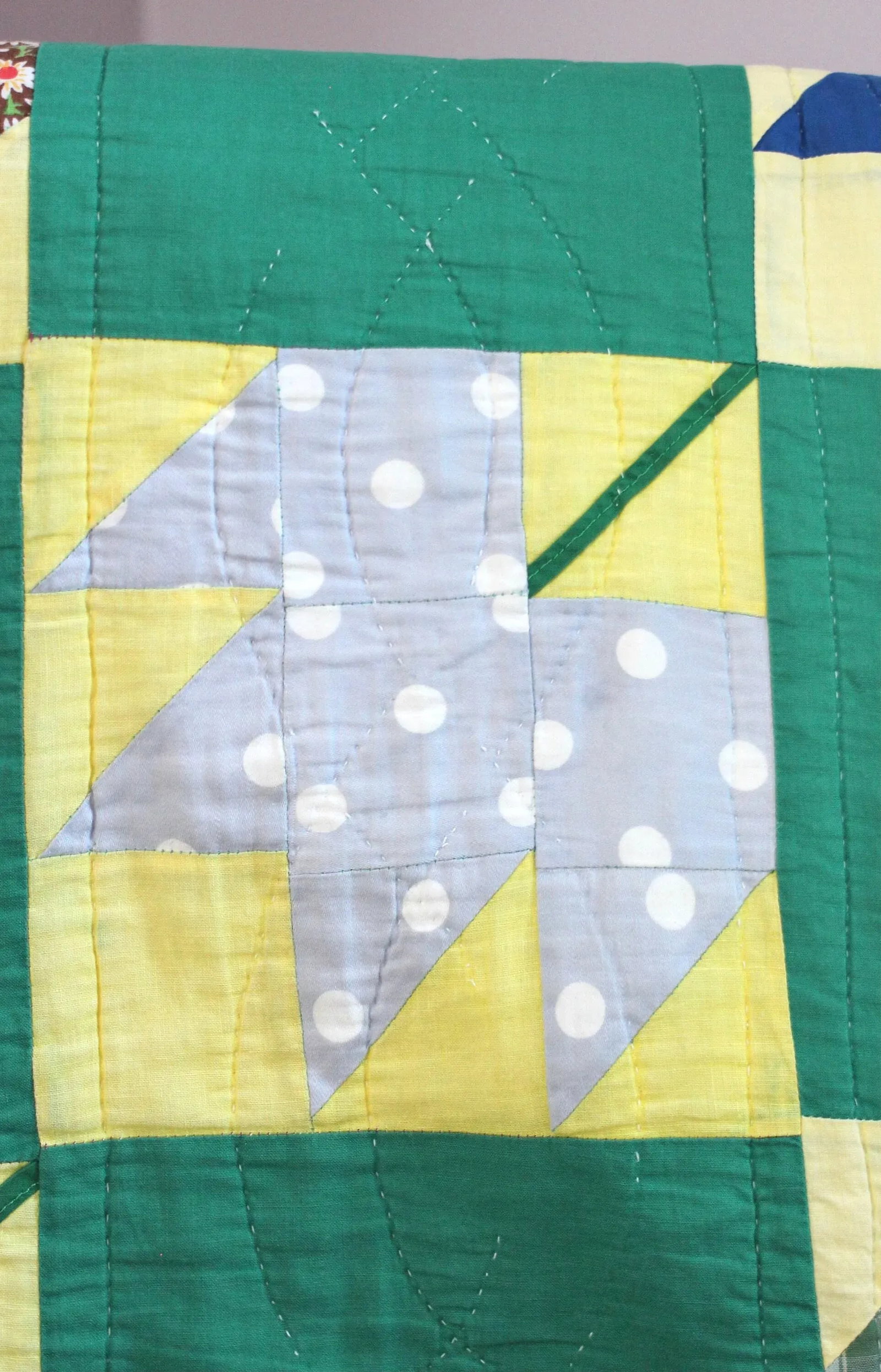 Vintage Maple Leaf Quilt - 8