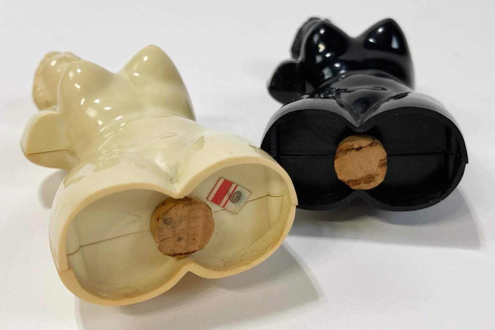 Vintage Resin Female Form Salt and Pepper Shakers, a Pair - 7