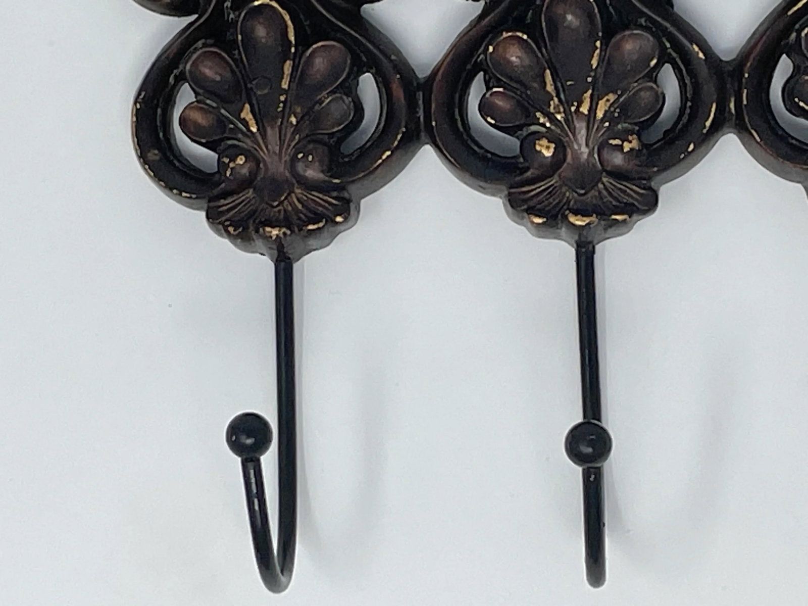 1970s Vintage Wall Mounted Triple Hook Rack - 4