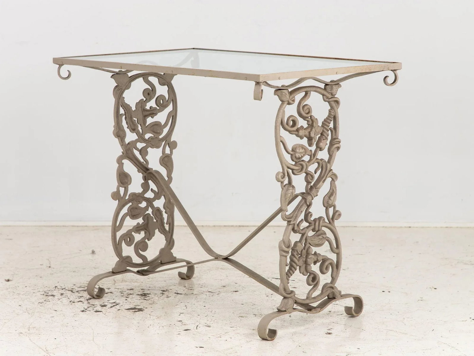 Vintage Gray Painted Iron Garden Table Console - 11