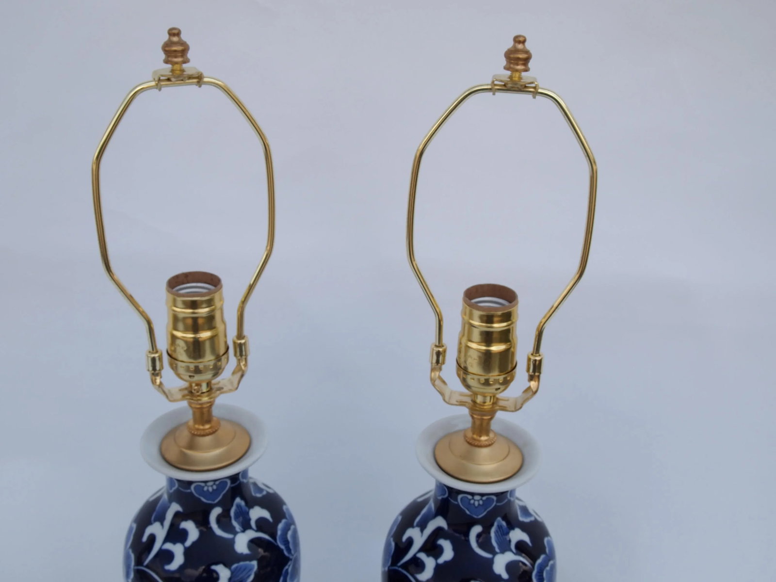 Pair of Chinese Blue and White Lamps - 3