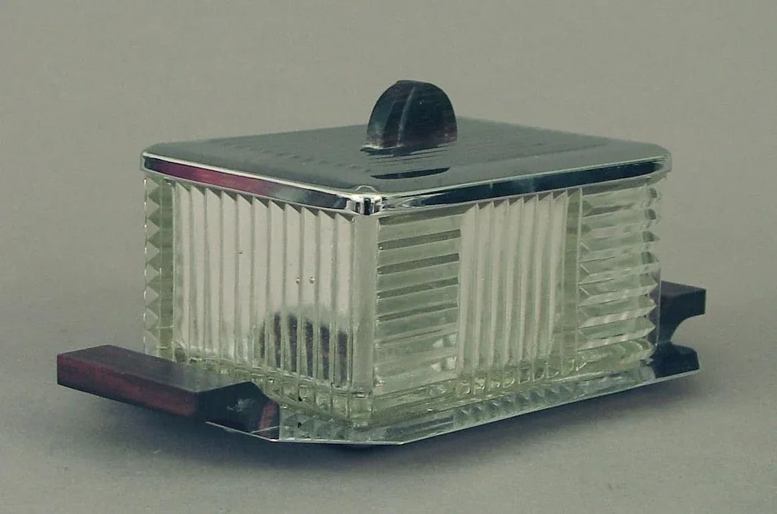 1920s High Style French Art Deco/Moderne Glass Box and Tray - 2