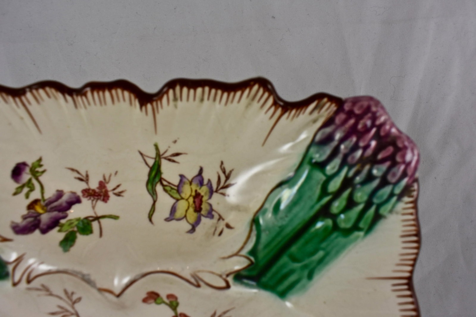 Longchamp Terre De Fer Hand-Painted Asparagus Plate - 2