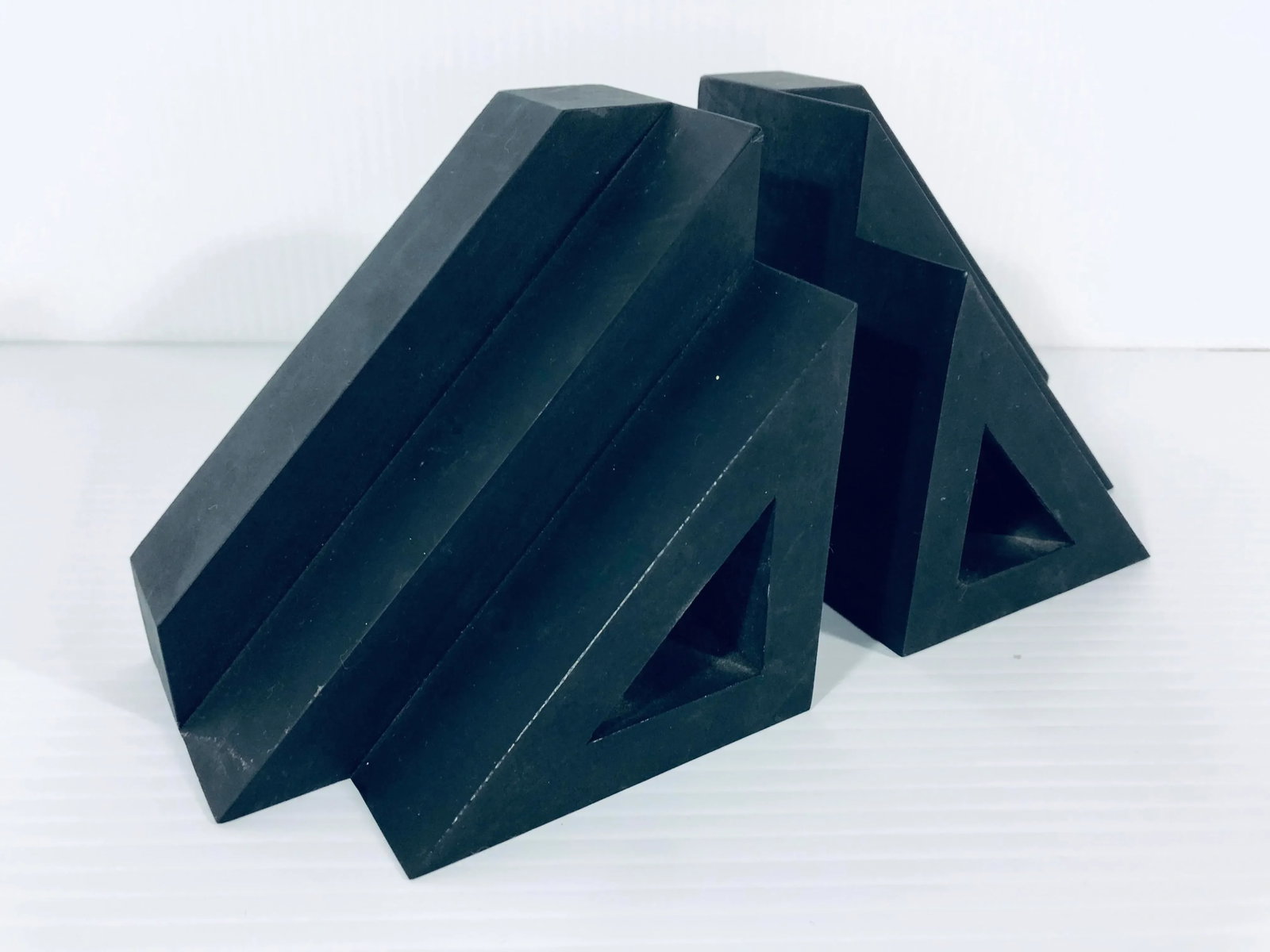 Post Modern Nero "co'modo" Matte Black Rubber Bookends - a Pair - 3