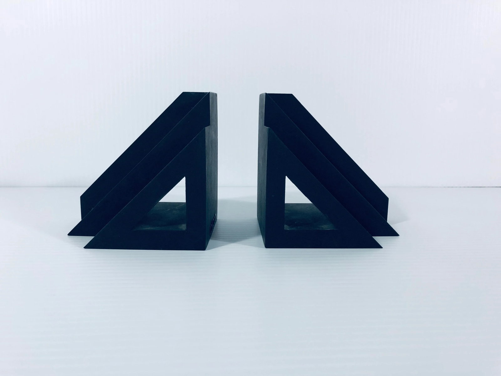 Post Modern Nero "co'modo" Matte Black Rubber Bookends - a Pair - 9