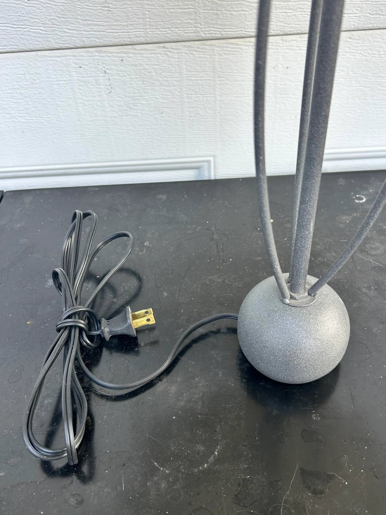 Late 20th Century Postmodern Metal Table Lamp - 6