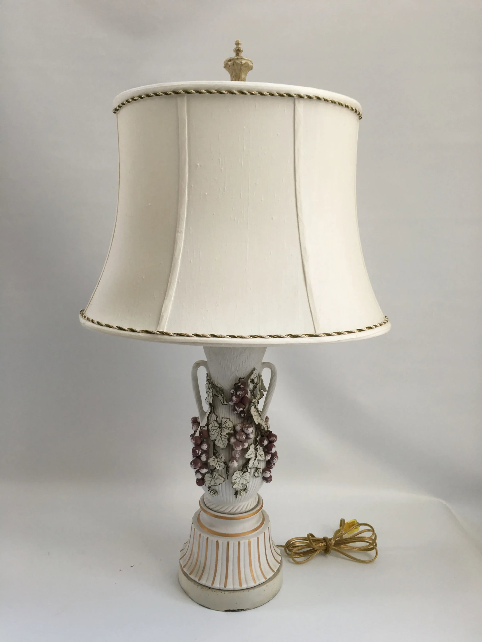 Vintage Italian Grape & Foliate Motif Porcelain Table Lamps - a Pair - 10