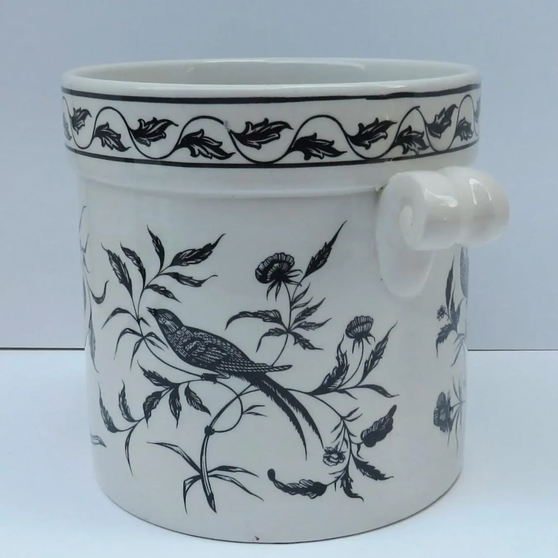 Large Portuguese Hand-Painted Cachepot - 3