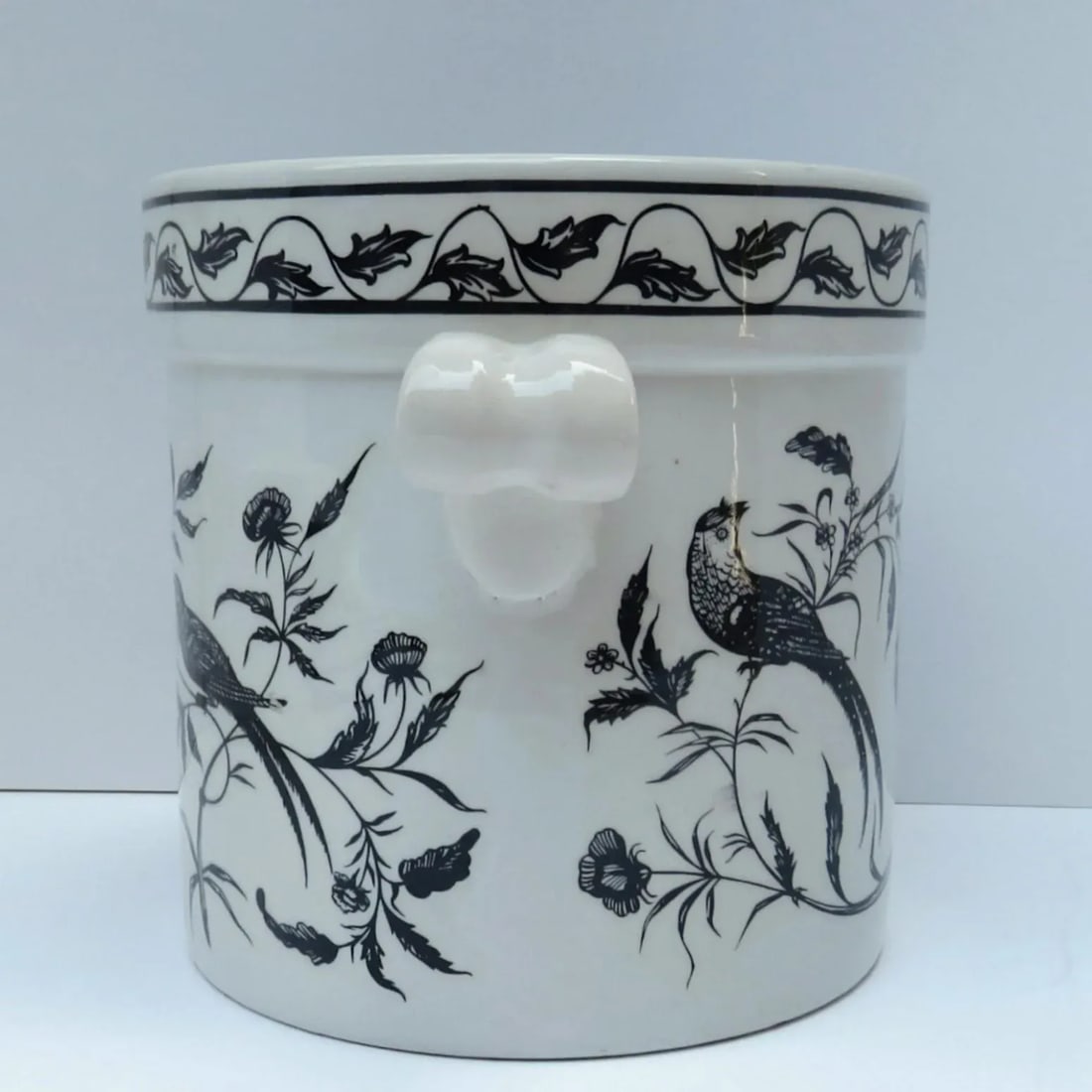 Large Portuguese Hand-Painted Cachepot - 7