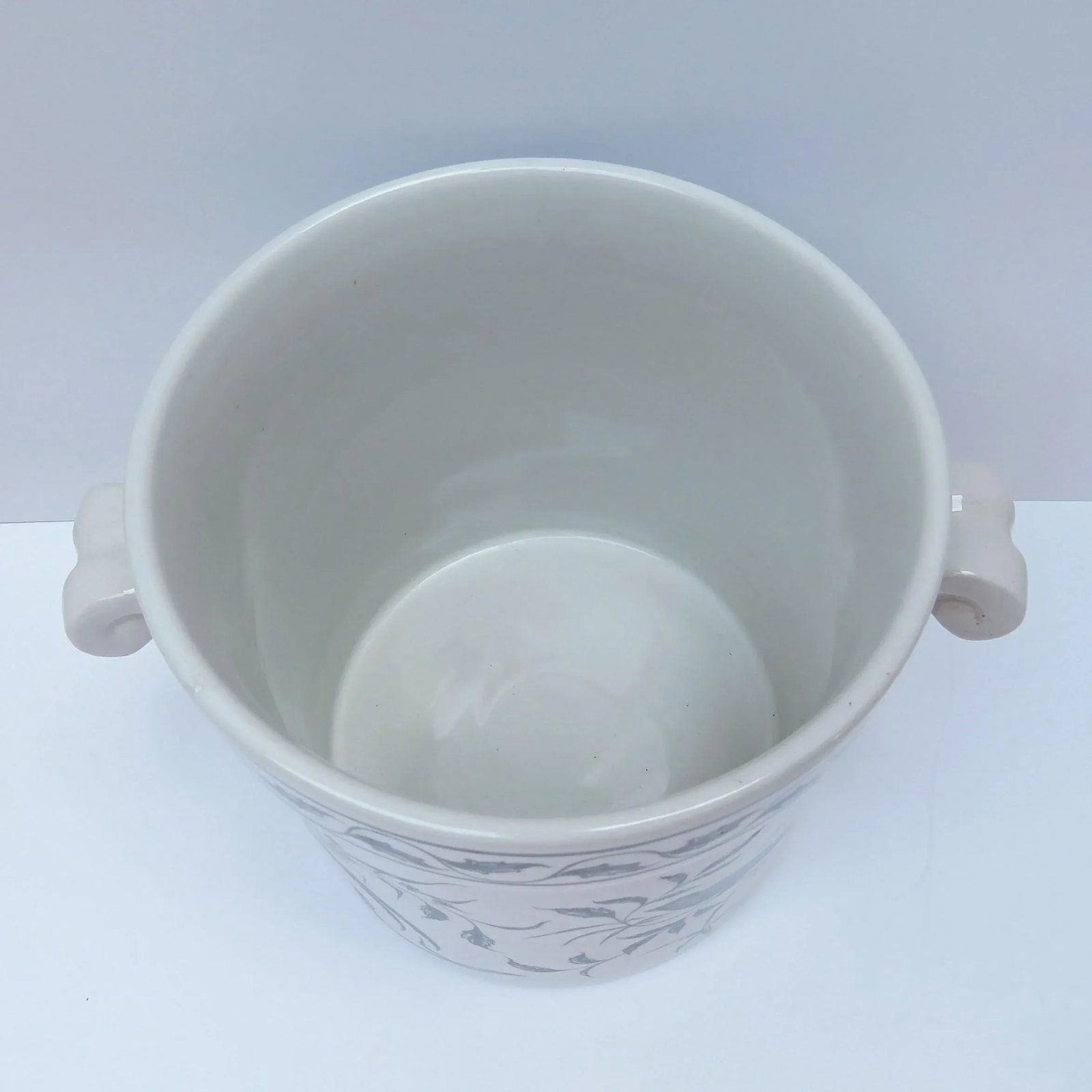 Large Portuguese Hand-Painted Cachepot - 9