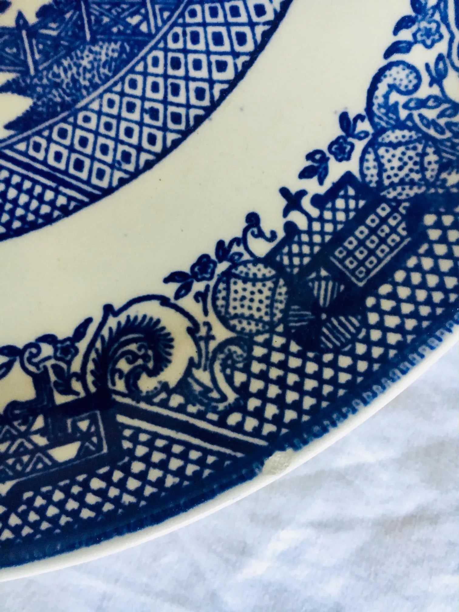 Blue Willow Transferware Plates - Set of 5 - 4