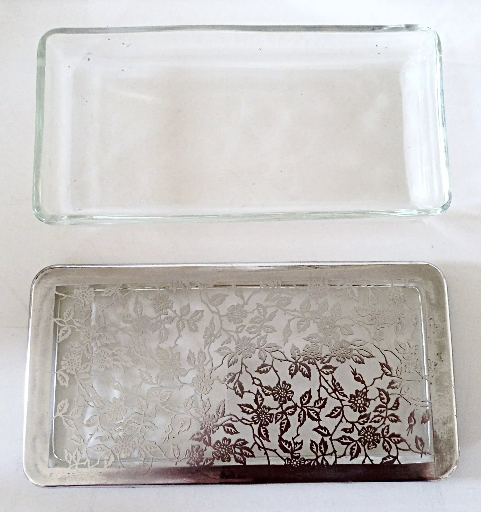 Silver Overlay Glass Cigarette Box - 4